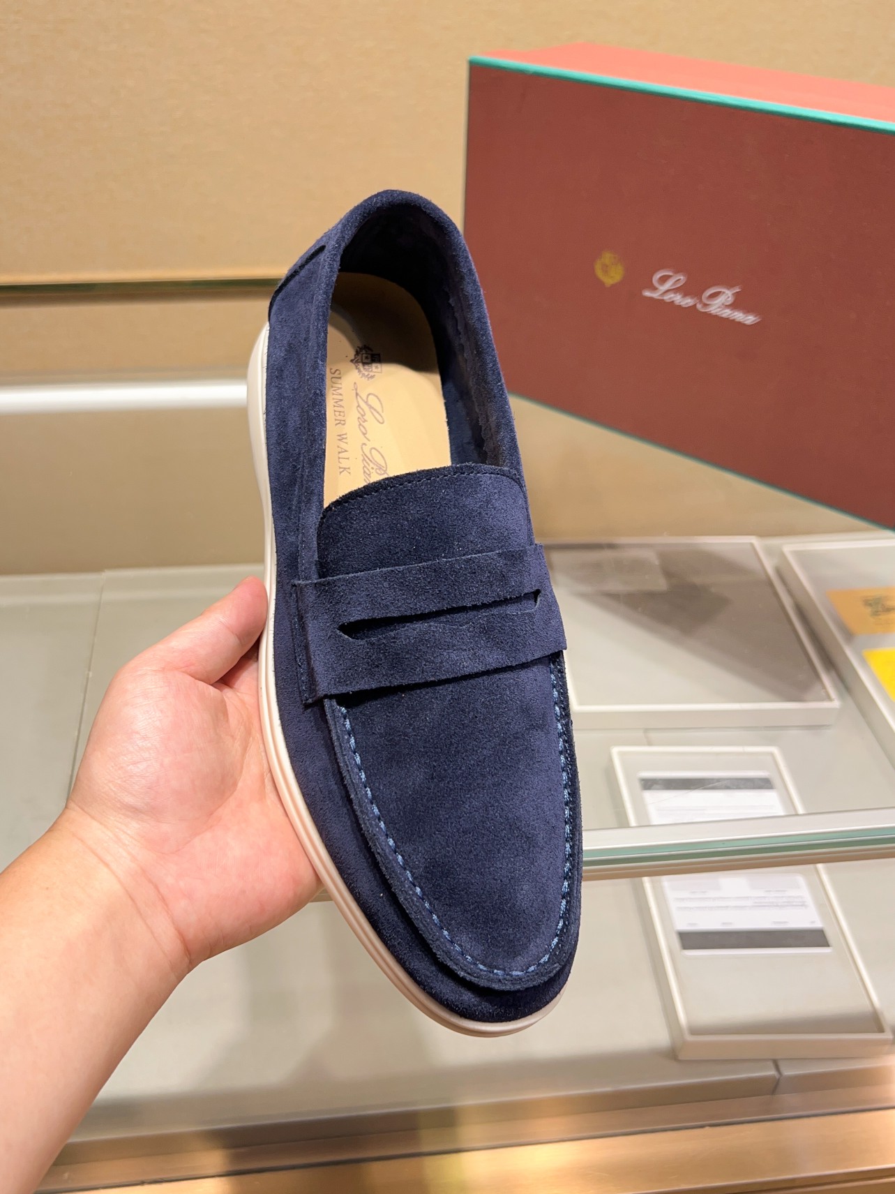 Precio de fábrica:Obtener Loro Piana 2023 Zapatos mocasín nuevo cuenta con una parte superior de gam