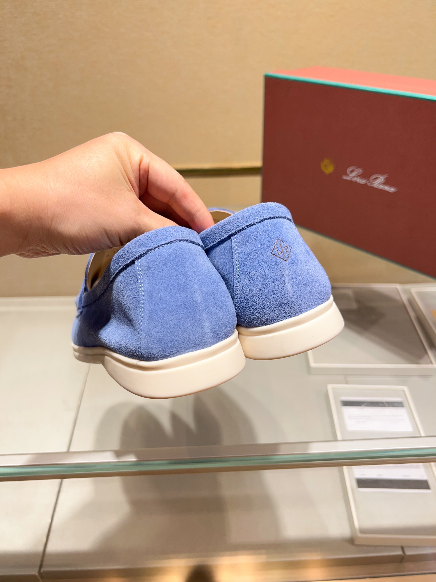 Precio de fábrica:Obtener Loro Piana 2023 Zapatos mocasín nuevo cuenta con una parte superior de gam