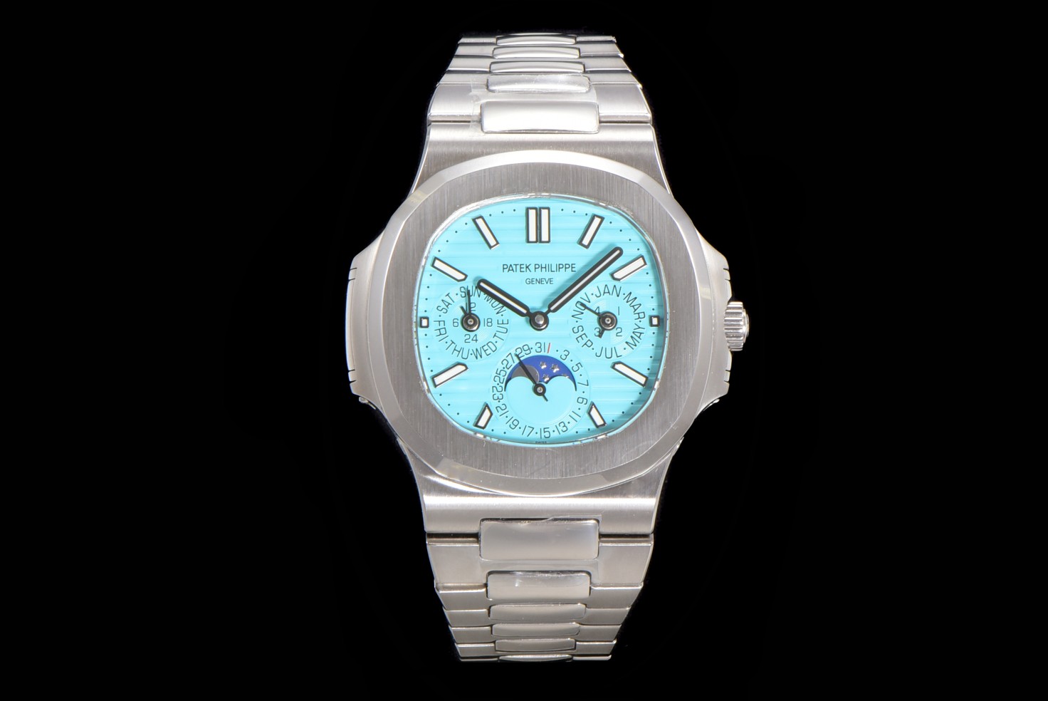 NO:146479,Patek Philippe Pearl Turtle V2 upgraded version 1 Upgrade Quick Jump Calendar Button 2 Upgrade original steel belt and logo 3 Upgrade latest original new buckle /1G-001--Super complex multifunctional Nautilus debuts. All functions are 7 pins that can be called. Small body panels have large energy of 40mm. All the following functions are: week and 24 hours at 9 o'clock, month and leap year at 3 o'clock, and date and moon phase display disc at 6 o'clock. The movement adopts a replica version of Cal. Pearl Turtle automatic winding movement. Under the premise of realizing the appearance, the functions are perfectly interpreted. Patek Philippe19860909百达翡丽 珍珠陀 V2升级版 1升级快跳日历按钮 2升级原版钢带及logo 3升级最新原版新扣 /1G-001--超复杂多功能鹦鹉螺重磅登场 功能7针全部都是可以调用 小身板大能量40毫米 尽揽以下功能∶9点位置处的星期与24小时、3点位置处的月份与闰年以及6点位置处的日期与月相显示盘. 机芯采用复刻版Cal.珍珠陀自动上链机芯,在实现外观的逼真前提下,功能一并完美诠释,,patek philippe,Watch