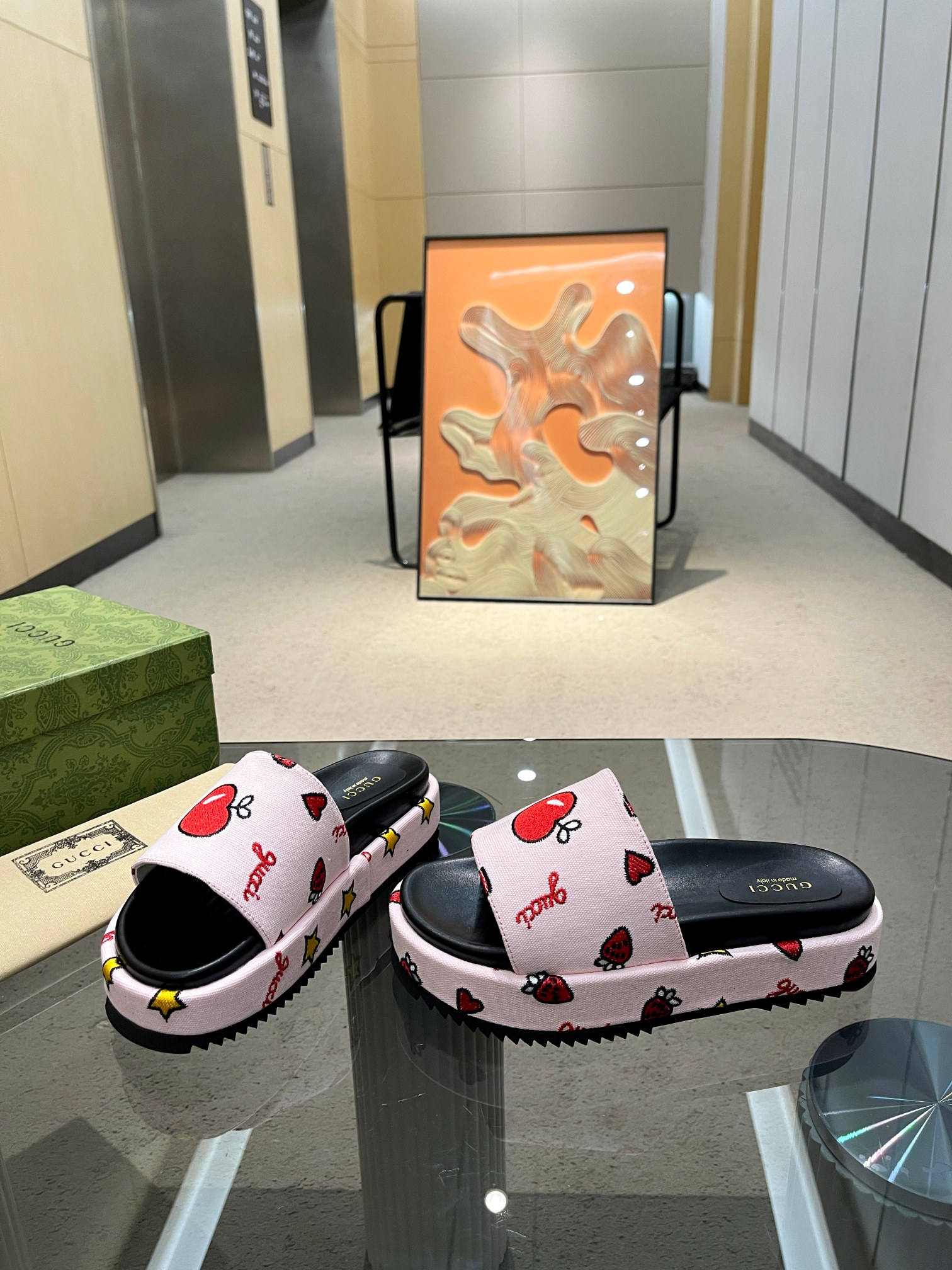 Gucci Limited Edition Platform Slides with Strawberry and Apple Print 4 a1693641024411 0560