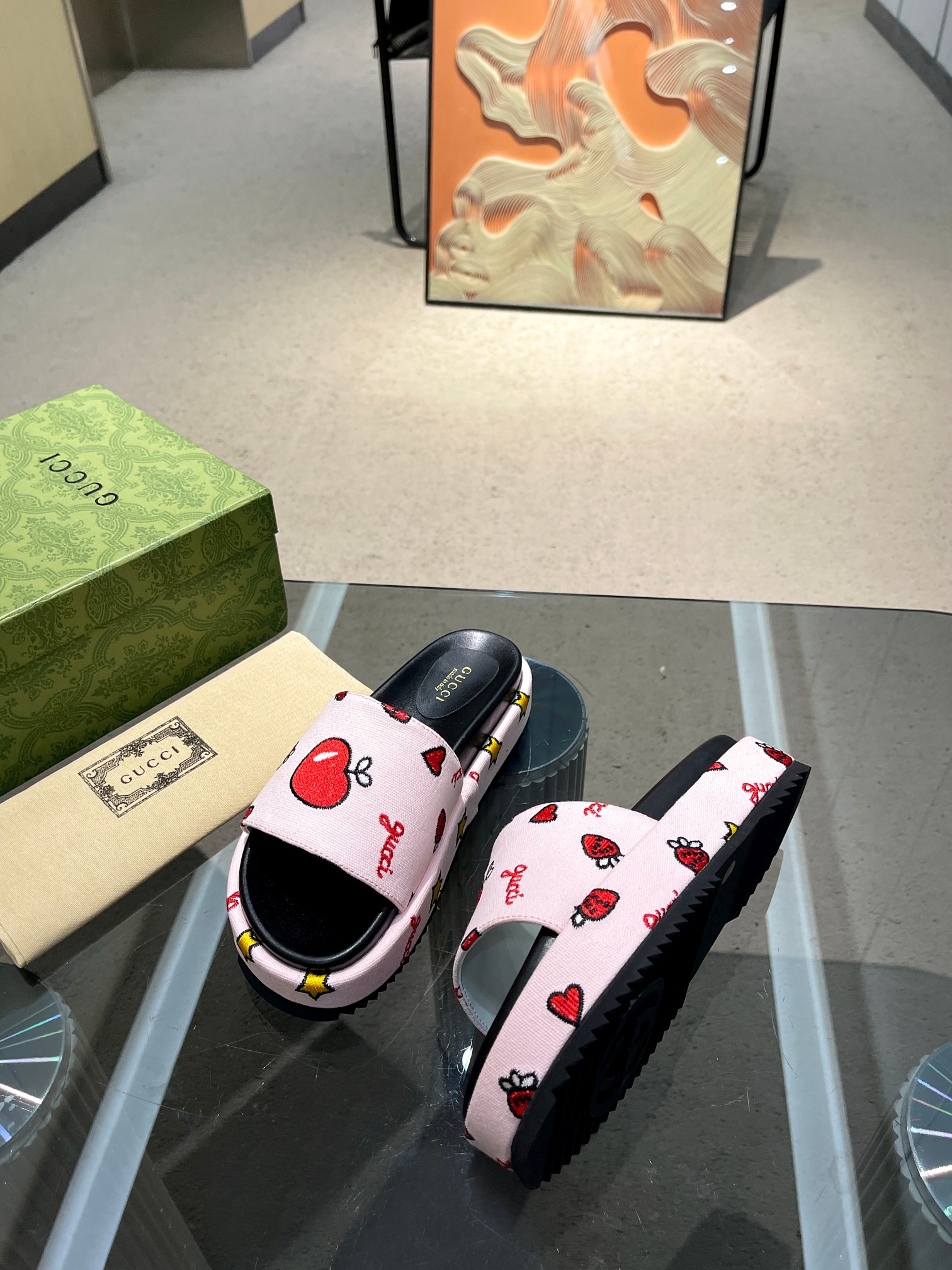 Gucci Limited Edition Platform Slides with Strawberry and Apple Print 5 a1693641024711 6071