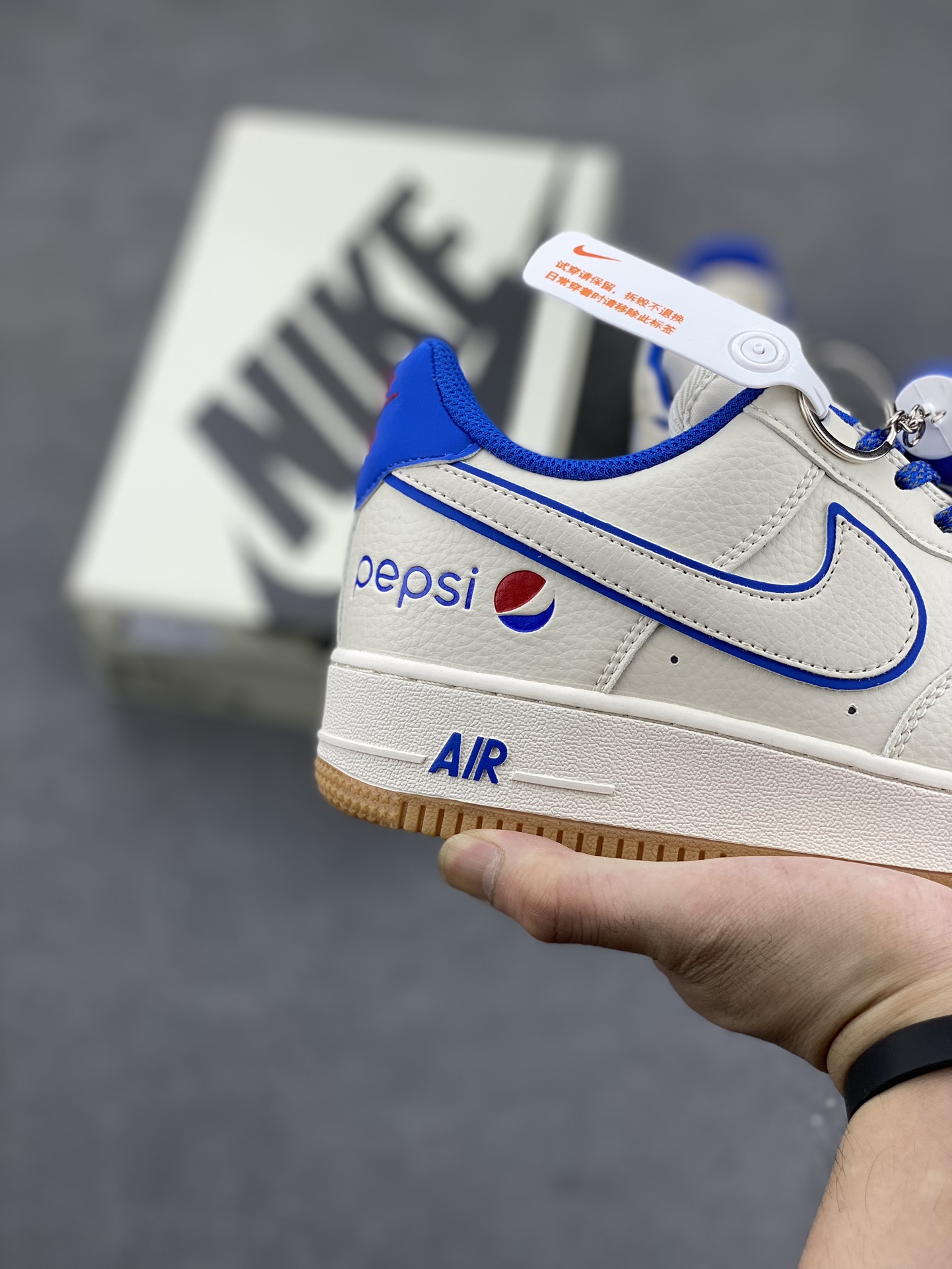 Nike Air Force 1 Low Pepsi Collaboration - Limited Edition Sneakers 6 i1693597652 119 4