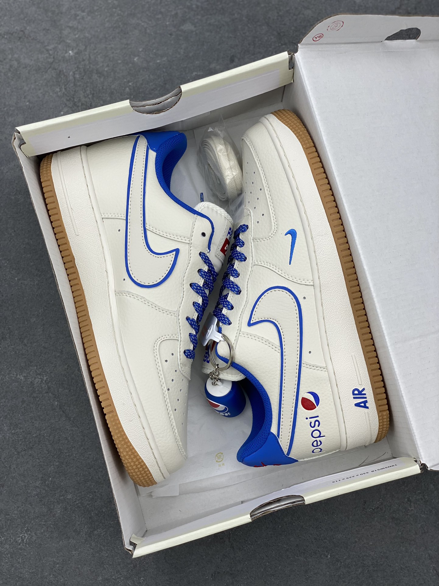 Nike Air Force 1 Low Pepsi Collaboration - Limited Edition Sneakers 10 i1693597652 2304 8