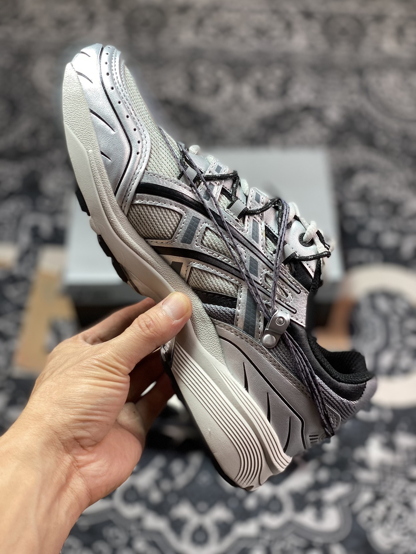 Andersson Bell x ASICS Tiger GEL-1090 series low-top running shoes ”Space Silver Black Dark Gray Lace” 1203A115-025