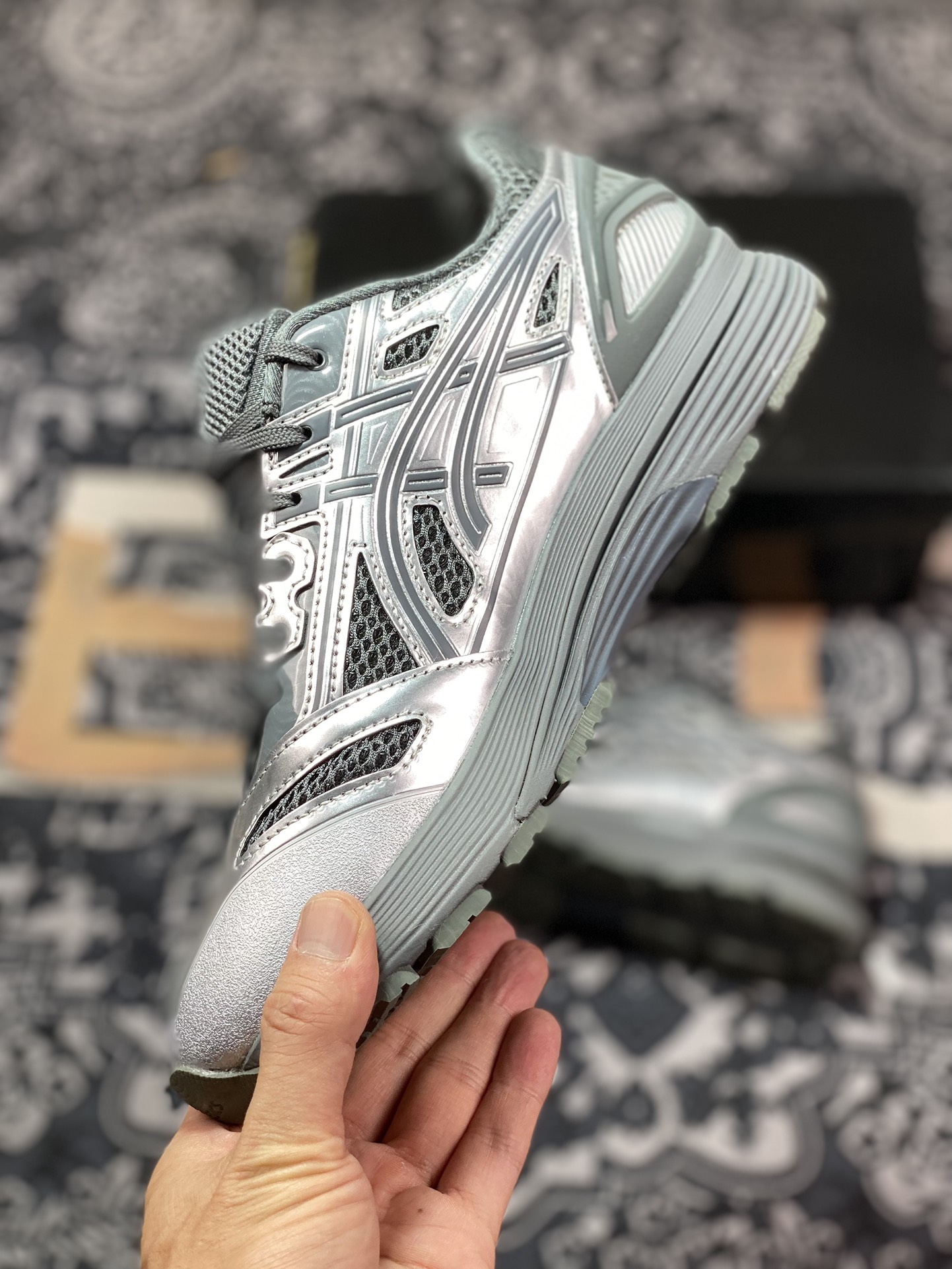 Kiko Kostadinov x ASICS Gel-Korika series low-top functional outdoor style casual sports running shoes ”Space Silver Dark Gray” 1023A010-020