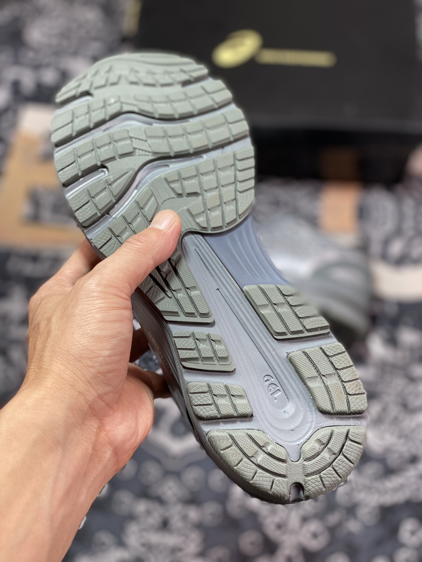 Kiko Kostadinov x ASICS Gel-Korika series low-top functional outdoor style casual sports running shoes ”Space Silver Dark Gray” 1023A010-020