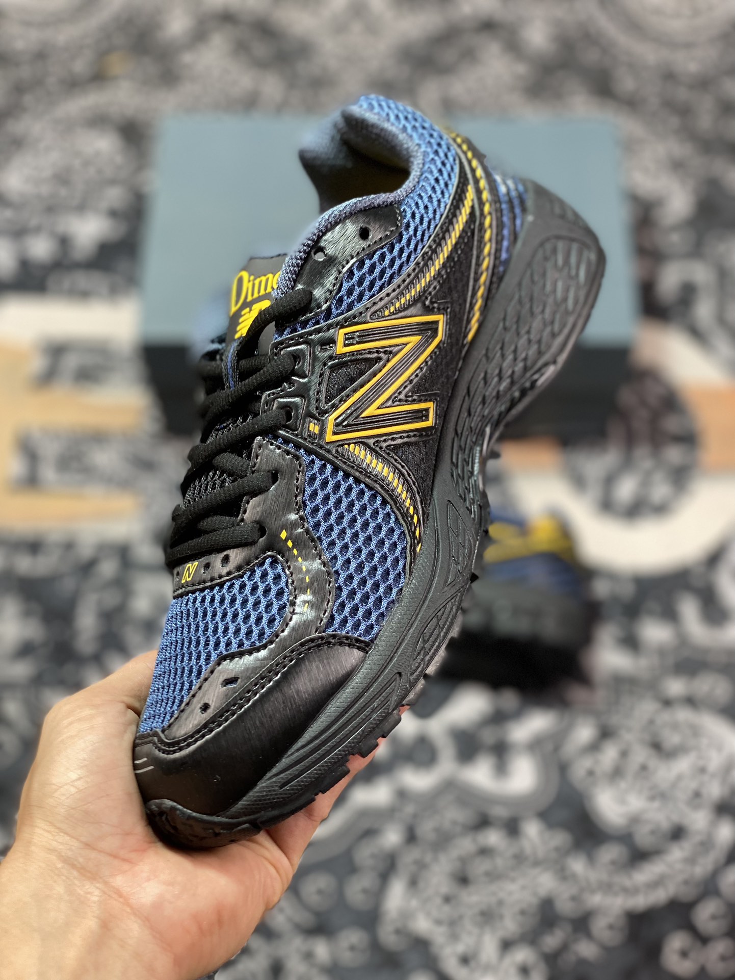 New Balance 860V2 series low-top classic retro dad style casual sports jogging shoes ”Joint black dark blue and yellow” ML860DM2