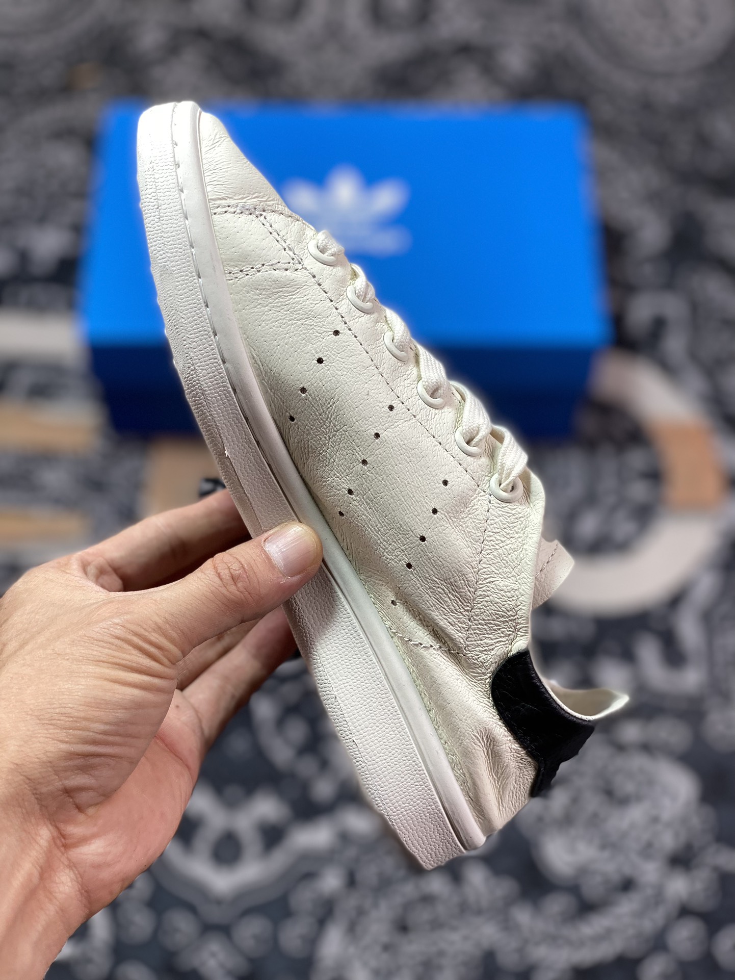 Balenciaga x Adidas Stan Smith Leather ”White Black” Smith Sneakers ”Leather Joint Beige Black Distressed” 721836 WBDC3 9001