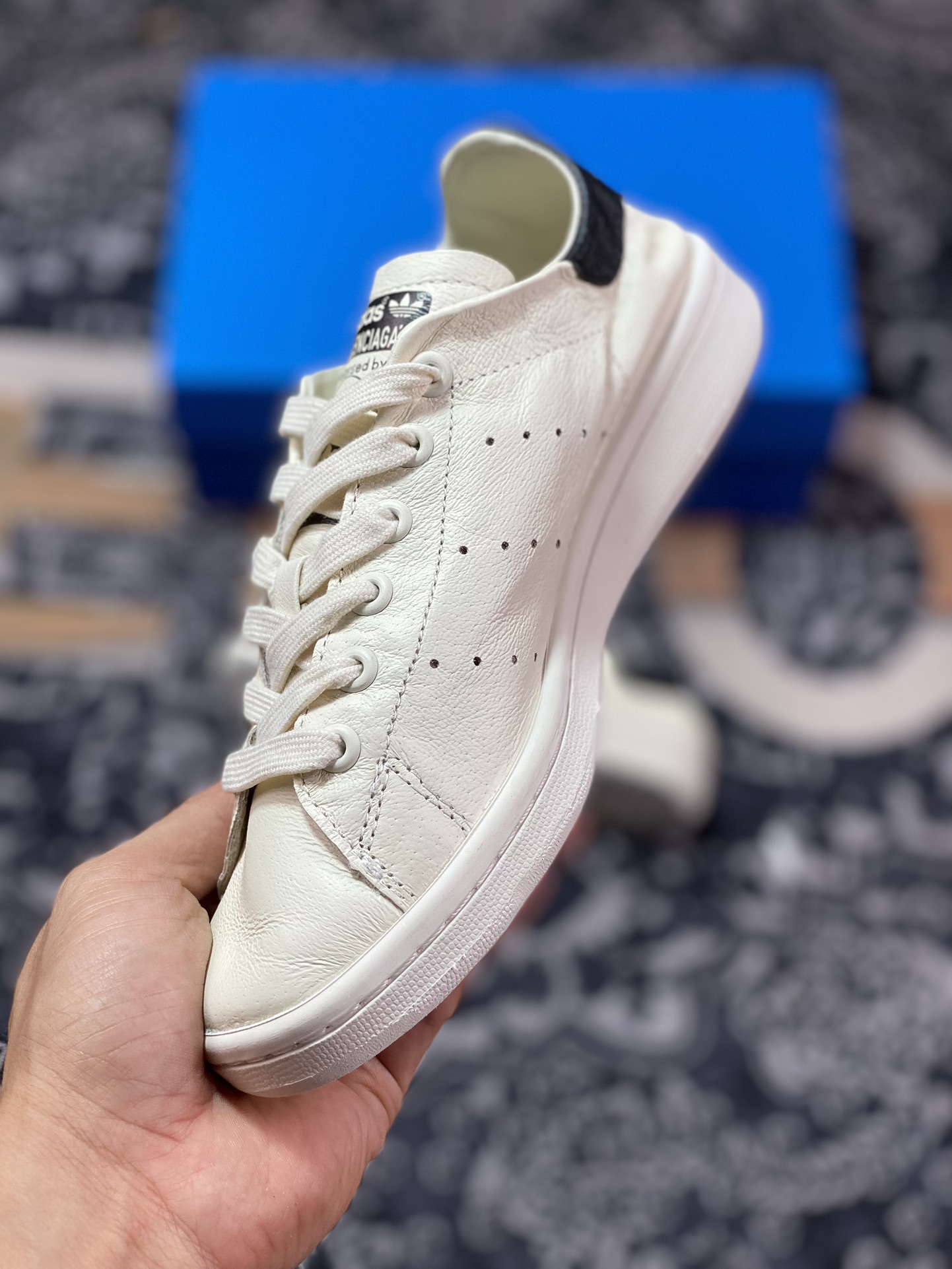 Balenciaga x Adidas Stan Smith Leather ”White Black” Smith Sneakers ”Leather Joint Beige Black Distressed” 721836 WBDC3 9001