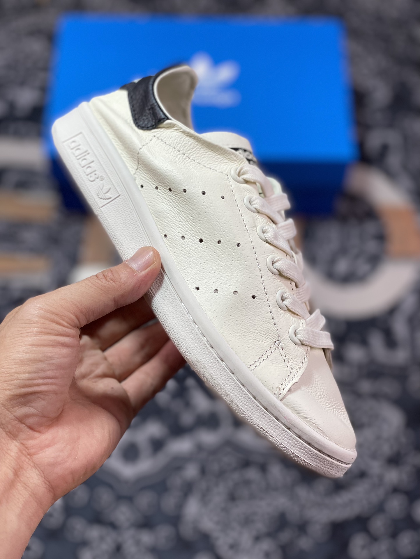 Balenciaga x Adidas Stan Smith Leather ”White Black” Smith Sneakers ”Leather Joint Beige Black Distressed” 721836 WBDC3 9001