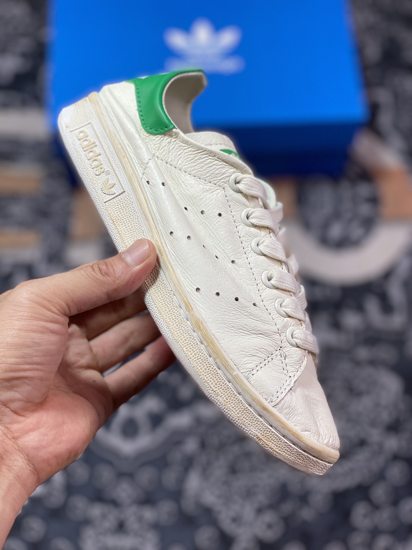 Balenciaga x Adidas Stan Smith Leather ”White Green” Smith sneakers ”Leather joint beige green distressed” 721836 WBDV4 9703