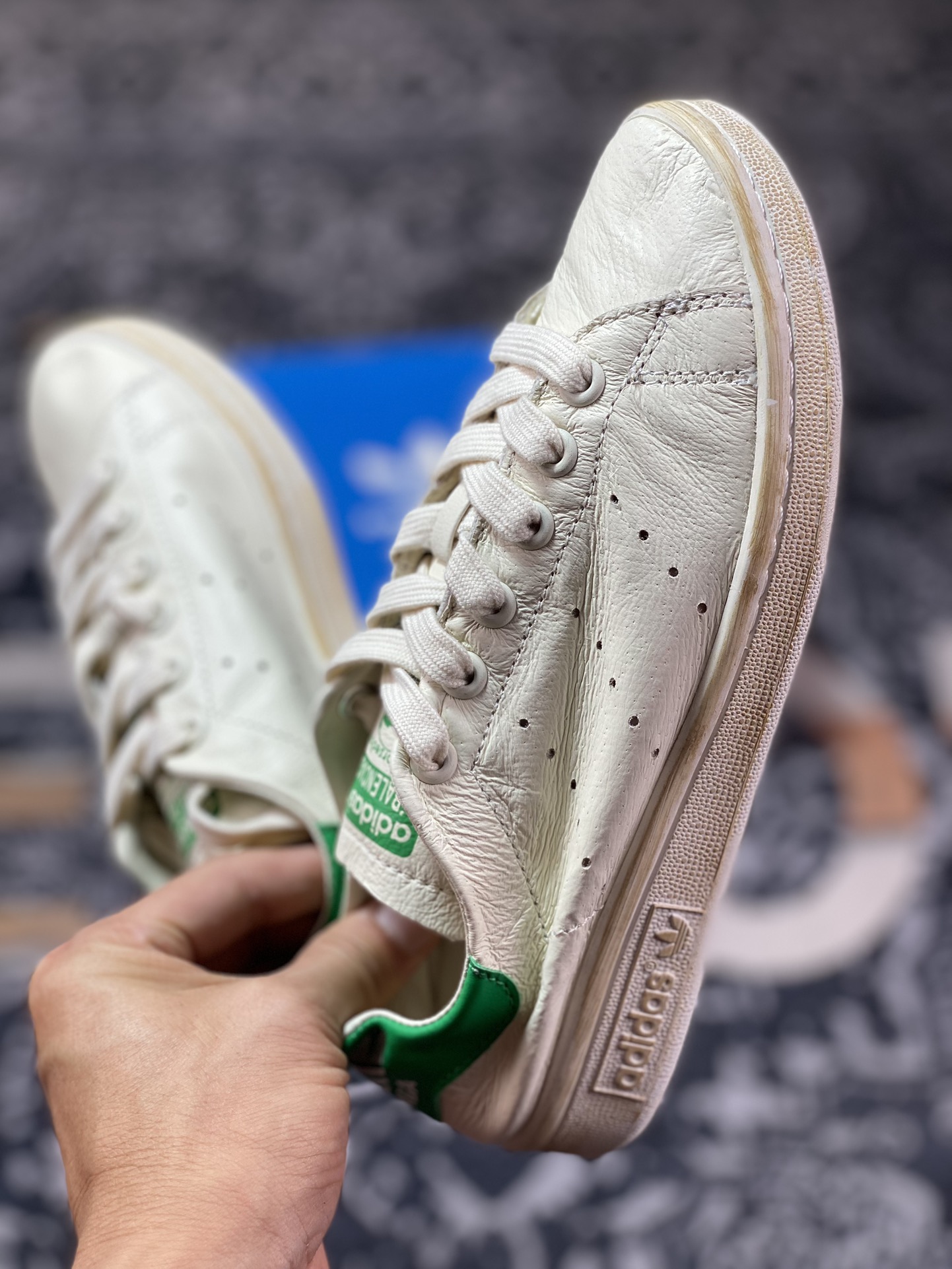 Balenciaga x Adidas Stan Smith Leather ”White Green” Smith sneakers ”Leather joint beige green distressed” 721836 WBDV4 9703