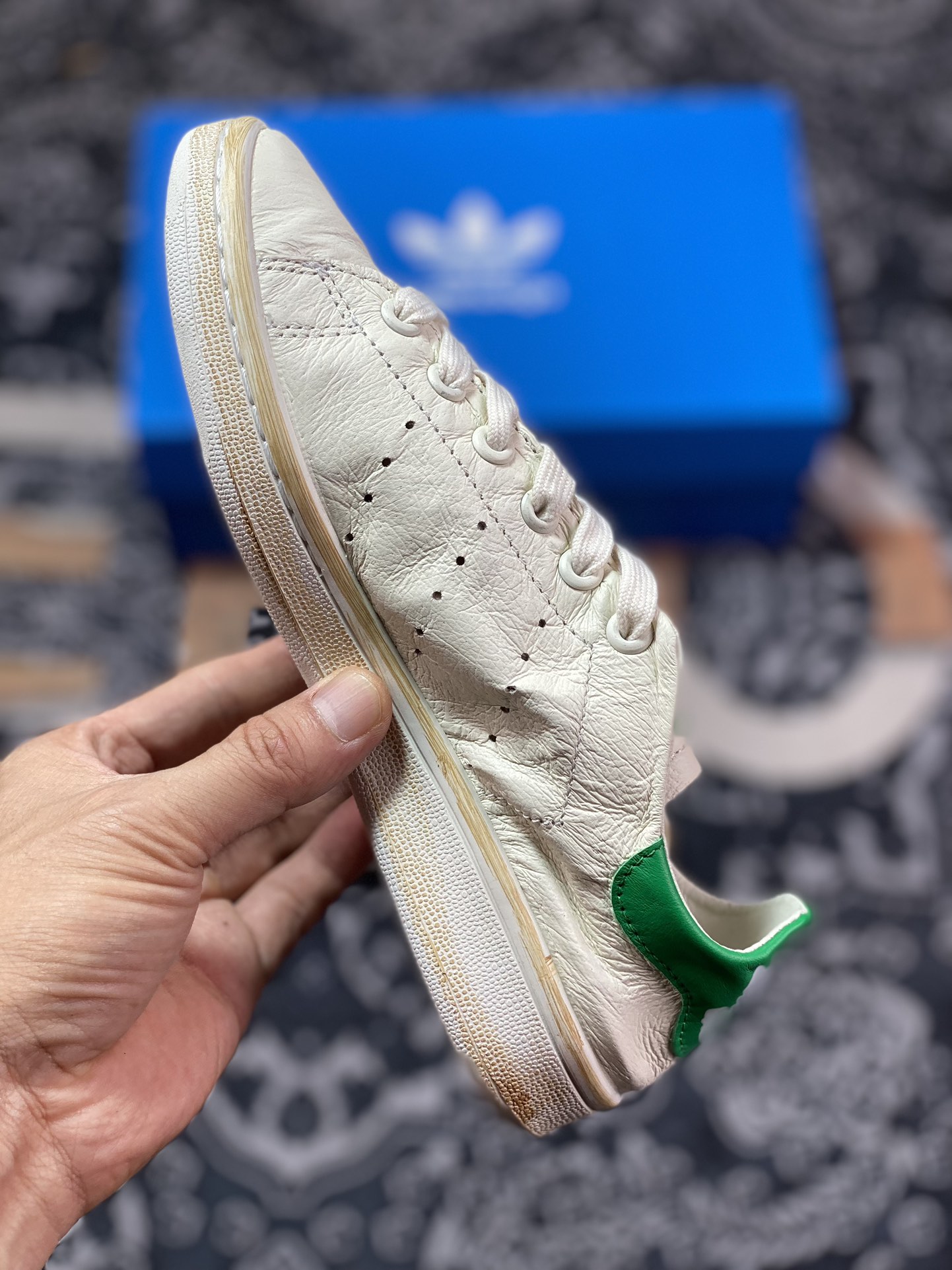 Balenciaga x Adidas Stan Smith Leather ”White Green” Smith sneakers ”Leather joint beige green distressed” 721836 WBDV4 9703