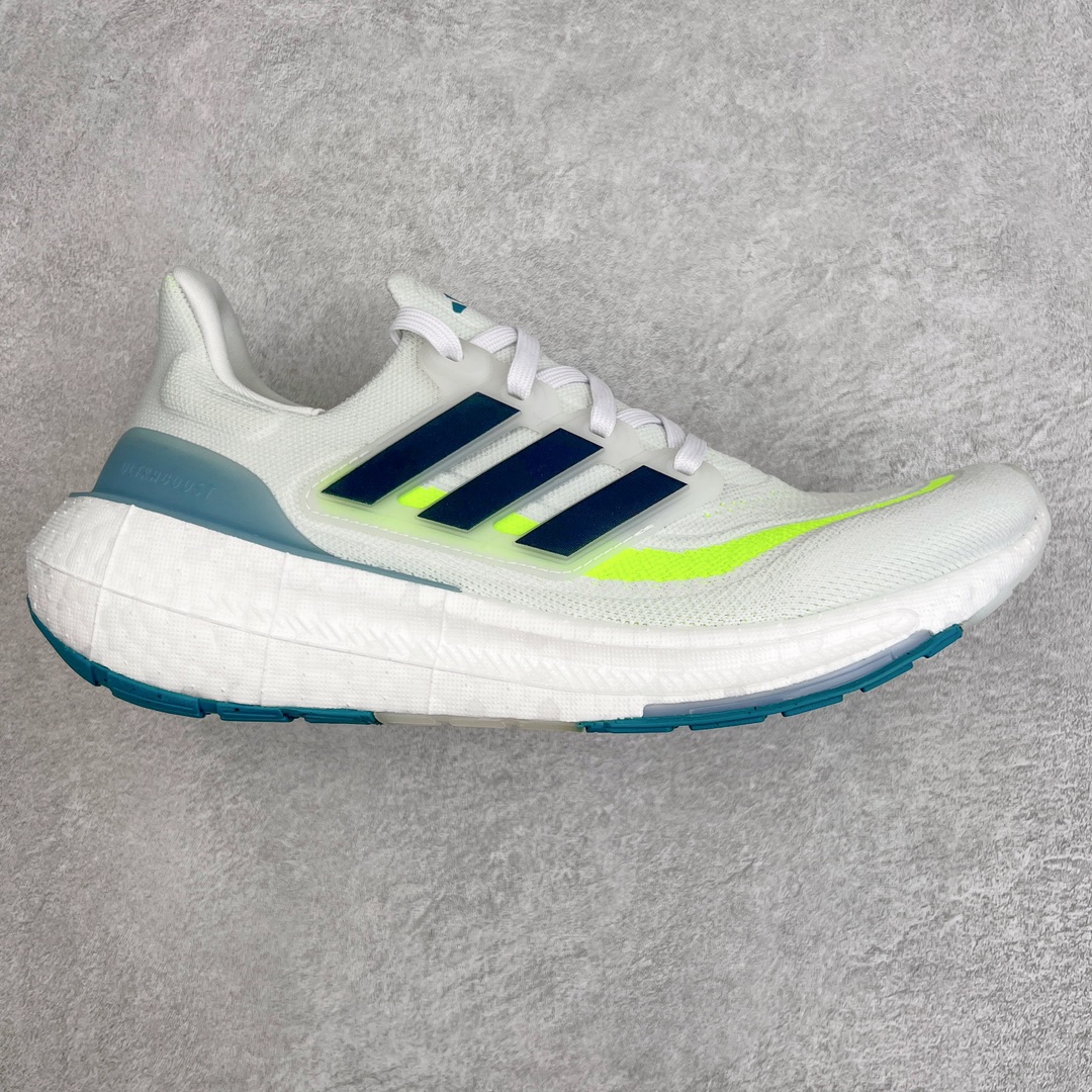 零售💰270 ＃YG纯原 AD Ultra Boost Light UB2023系列低帮袜套式针织透气缓震休闲运动慢跑鞋 HP9203 德国进口巴斯夫大底 全套原纸板楦头开发 原厂特供飞织面配套加持 确保原汁原味 完美呈现版型 一比一还原zp踩屎脚感 原档案底模数据 正确多层组合大底 辰元原厂针织代工 细节还原度极高 独家外贸特供开发至48.5 历经10年不断创新以科技重塑跑步推出全新超轻新科技跑鞋 力求为跑步添活力 搭载LIGHT BOOST中底的新鲜演绎 无论节奏快慢、距离长短 伴你活力畅跑 延续了该系列的设计语言 采用分区编织鞋面 鞋头处网眼孔洞更大 提升透气性 一体式鞋舌 避免运动中出现偏移 实现鞋脚一体性 鞋侧 TPU 材质 有效提供支撑性 镂空的设计 同时减轻整体重量 最明显的则是中底部分 不仅是厚度夸张 大家最熟悉的 Boost 材质终于迎来升级 减重 30% 带来更轻量化的上脚感受 SIZE：39 40 40.5 41 42 42.5 43 44 44.5 45 46 47 48 编码：by2936070-运动鞋