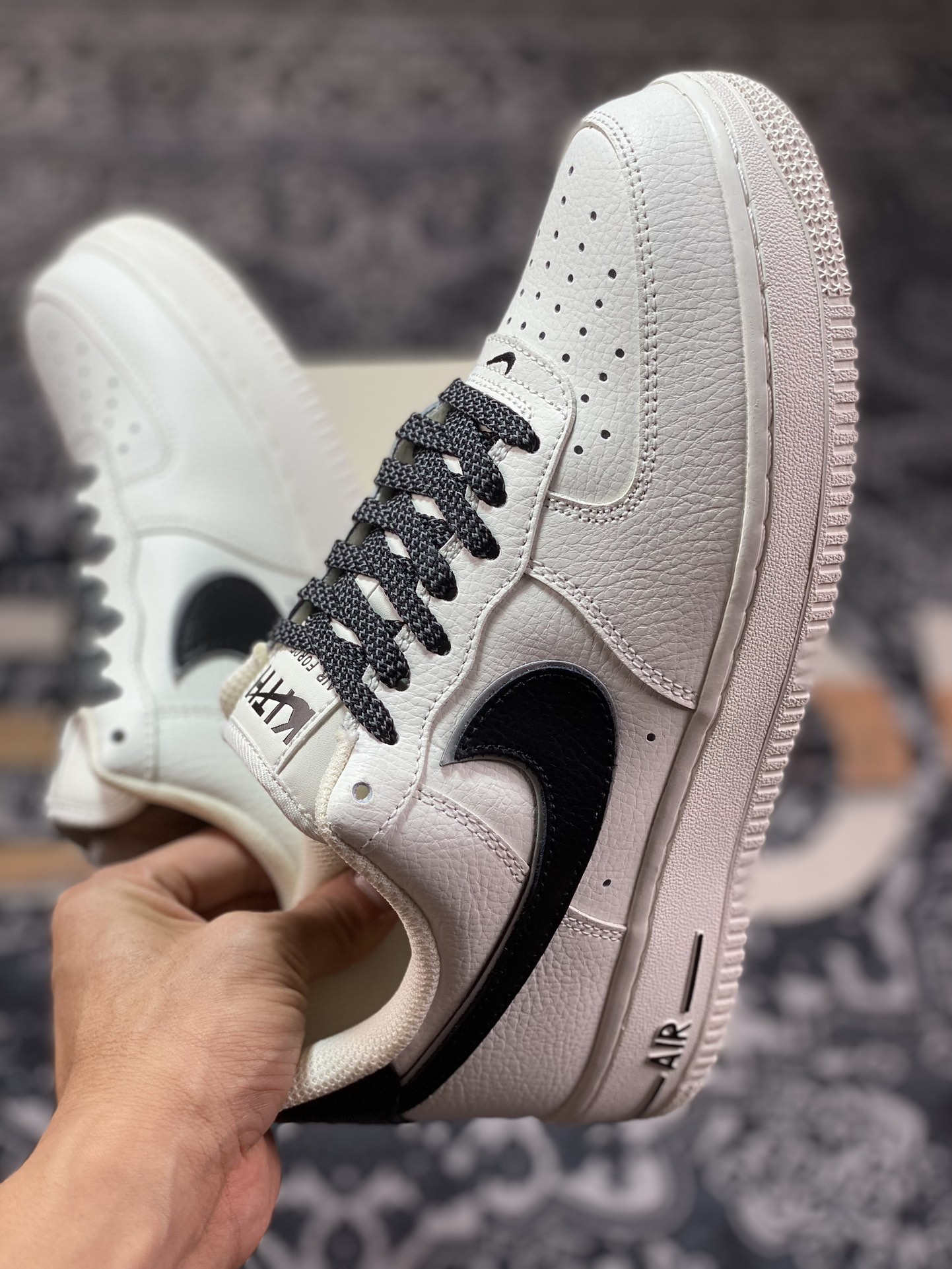 Kith x Air Force 1 Low NYC US White/Black NY9668-235