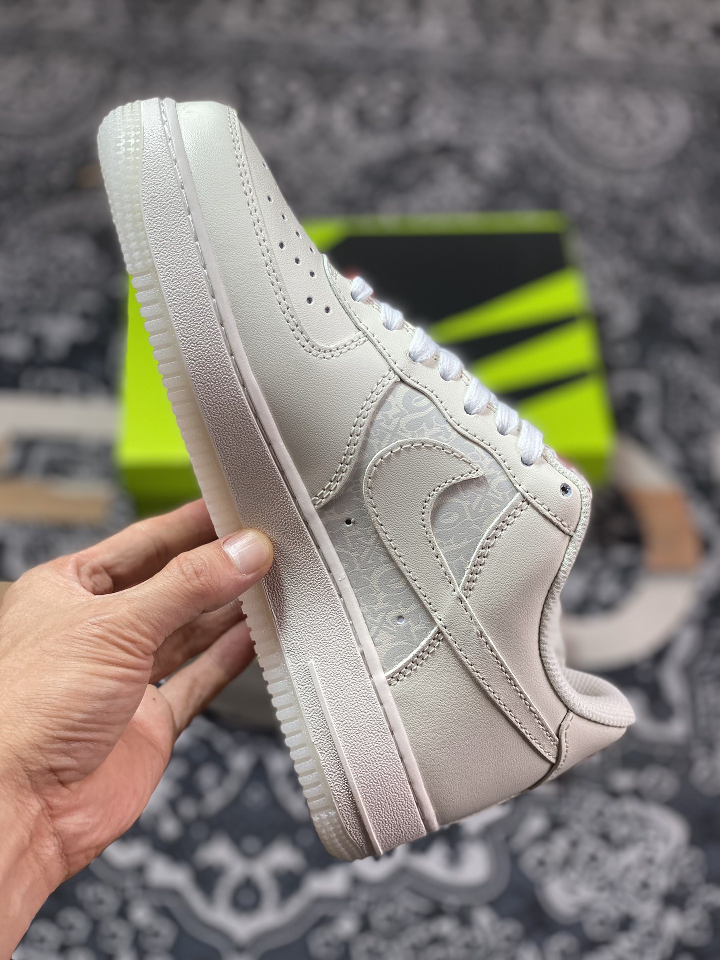 Louis Vuitton x Nike Air Force 1 07 LV8 Low ”Off-White/Beige/Red LV” Air Force One Sneakers ”OW Joint Beige Black and Red LV Print” BS6055-825