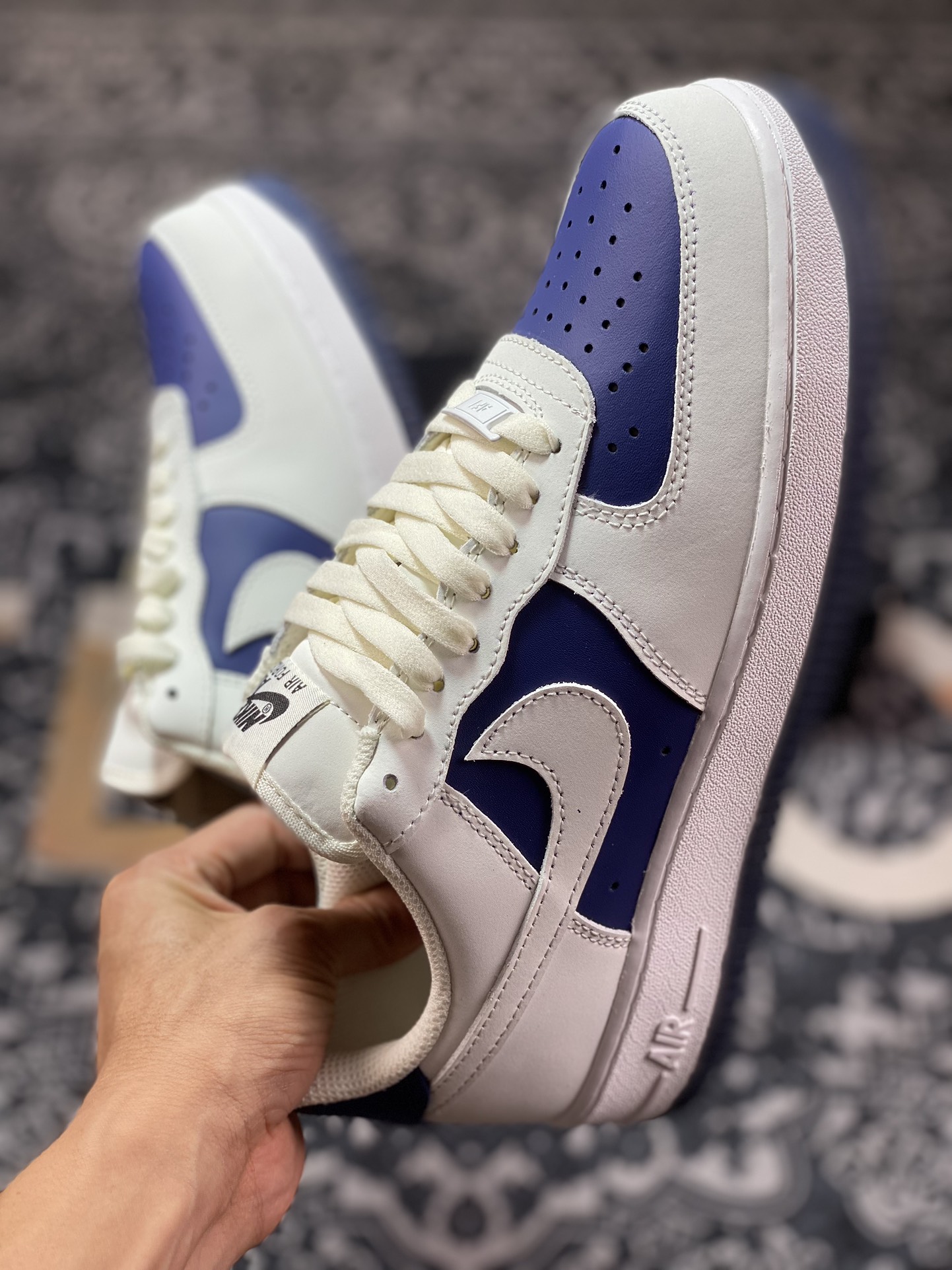 Air Force 1 '07 Low White and Blue Stitching AL2236-103