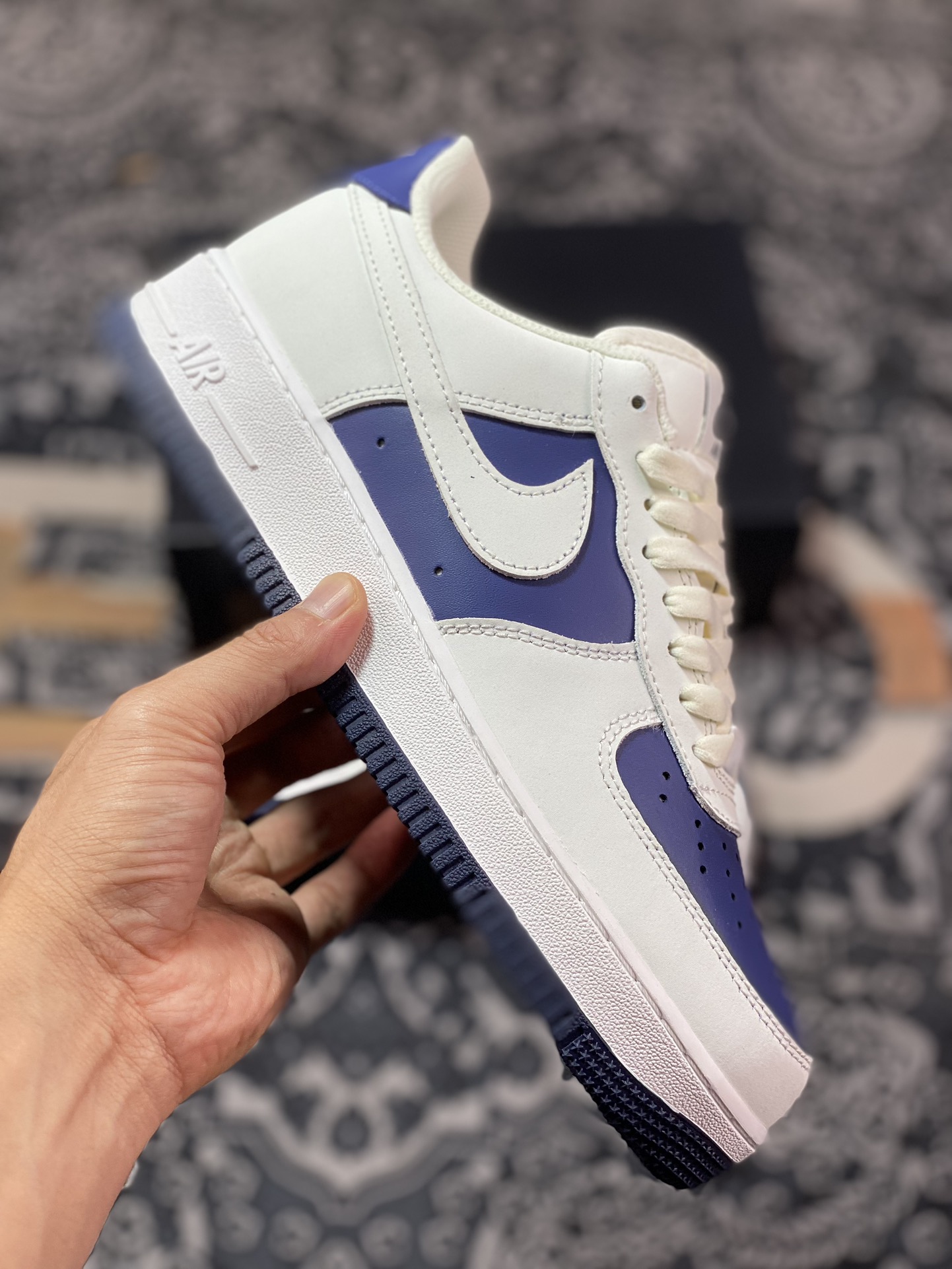 Air Force 1 '07 Low White and Blue Stitching AL2236-103