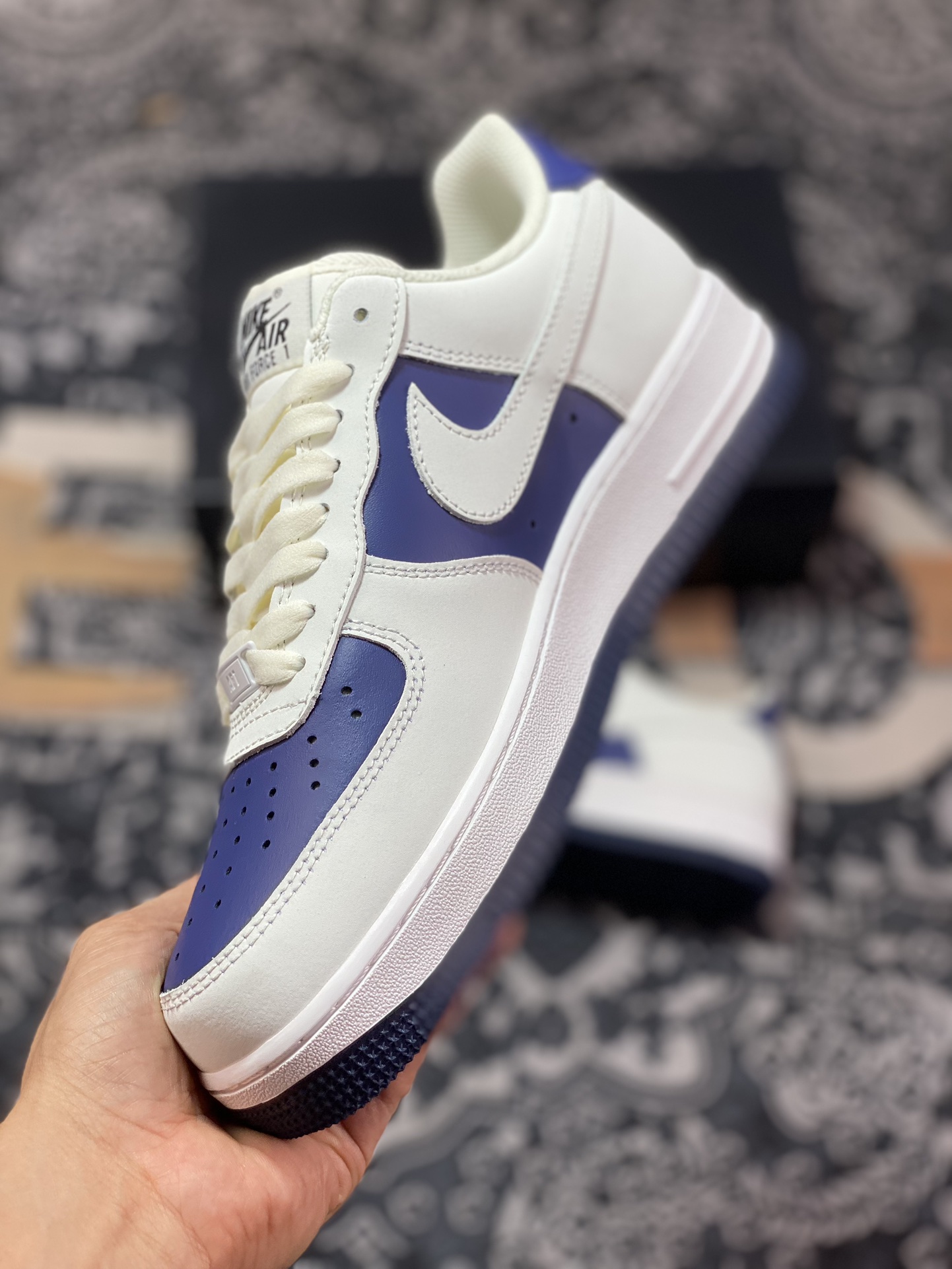 Air Force 1 '07 Low White and Blue Stitching AL2236-103