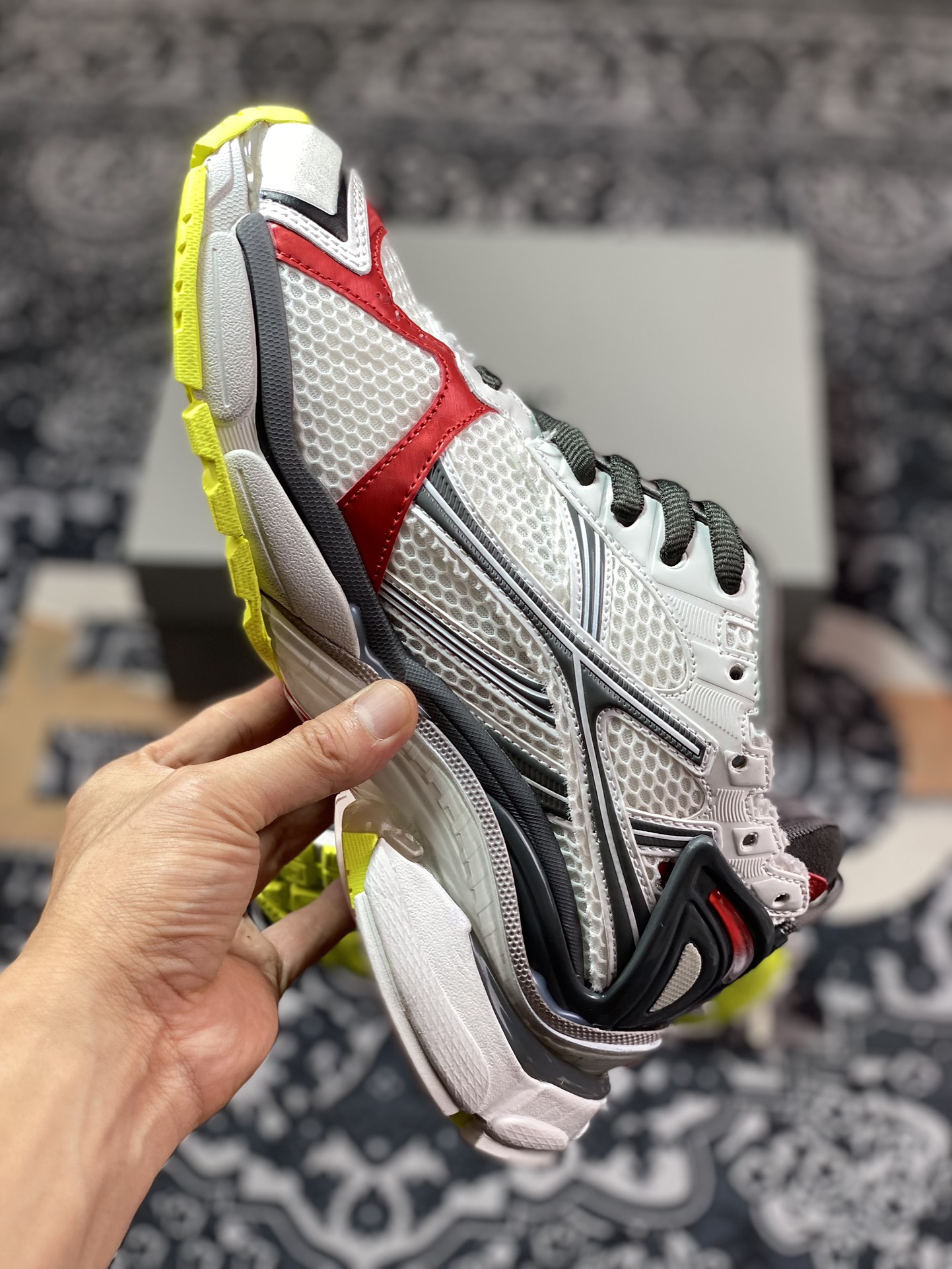 Balenciaga BALENCIAGA Runner Sneaker ”White/Dark Grey/Red” 2.0 jogging series low-top jogging shoes ”2.0 Deconstruction Destruction White Dark Grey Red Yellow” 772767 W3RNY 0509