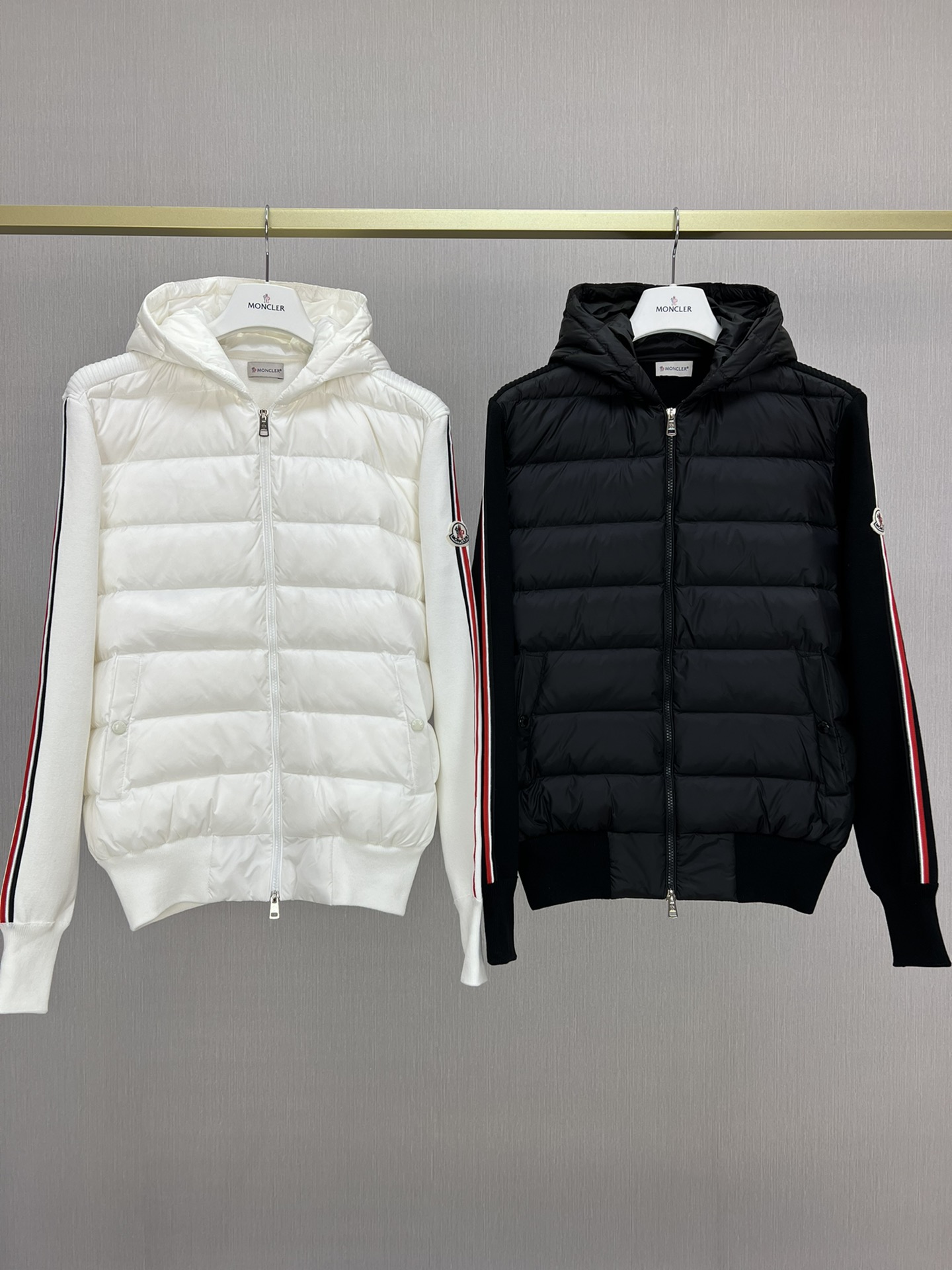 Moncler ملابس سترة أسفل أسود . أبيض تقسم ذكور محبوك نايلون بطة بيضاء أسفل صوف الخريف والشتاء سلسلة معطف مع قبعة aa000158