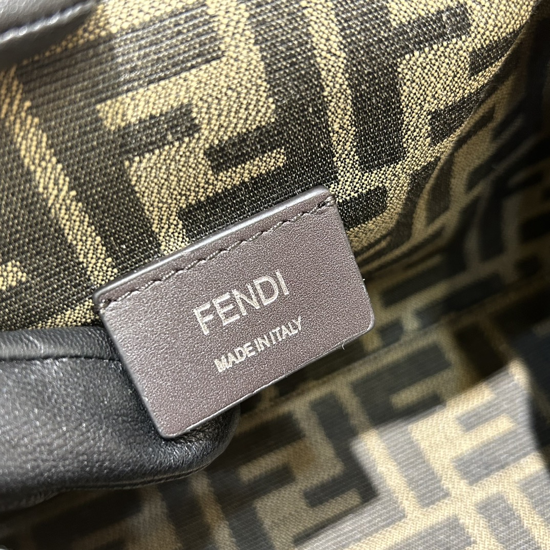 全新FEND1First蛇皮来了设计
