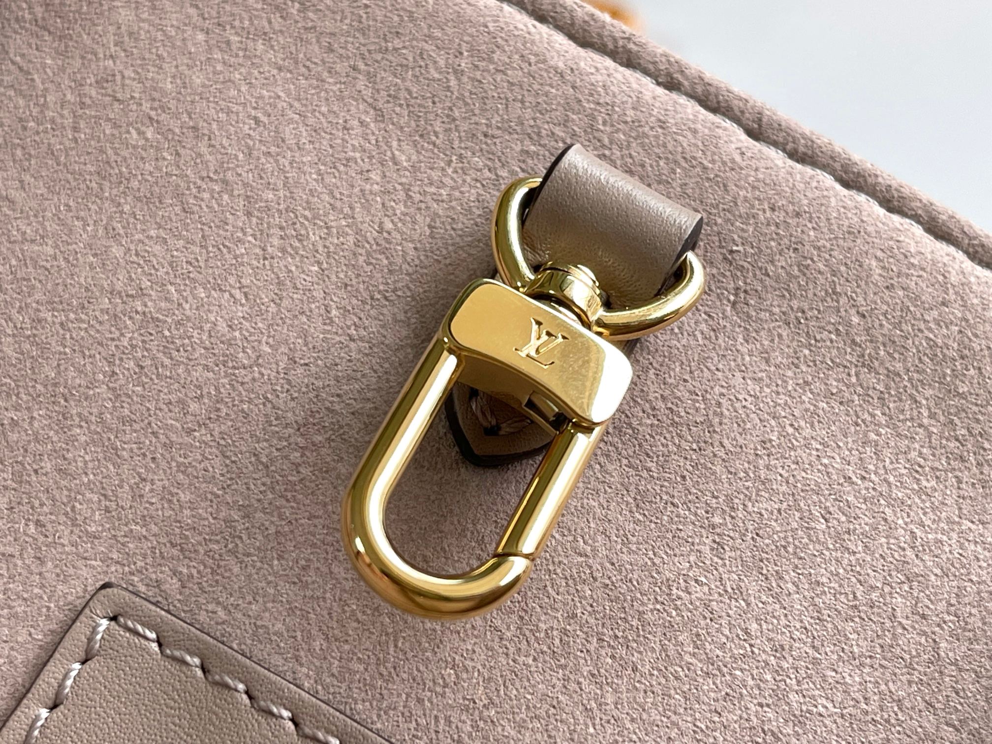 Louis Vuitton Haute Couture Classic Luxury Handbag Shoulder Crossbody 6