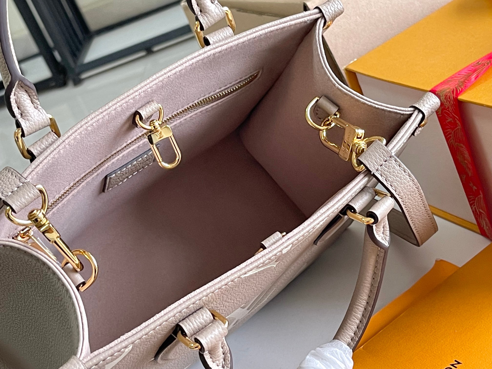 路易威登 Louis Vuitton 高定典藏经典高奢皮具手袋托特包斜挎包女包 #475E2577 8