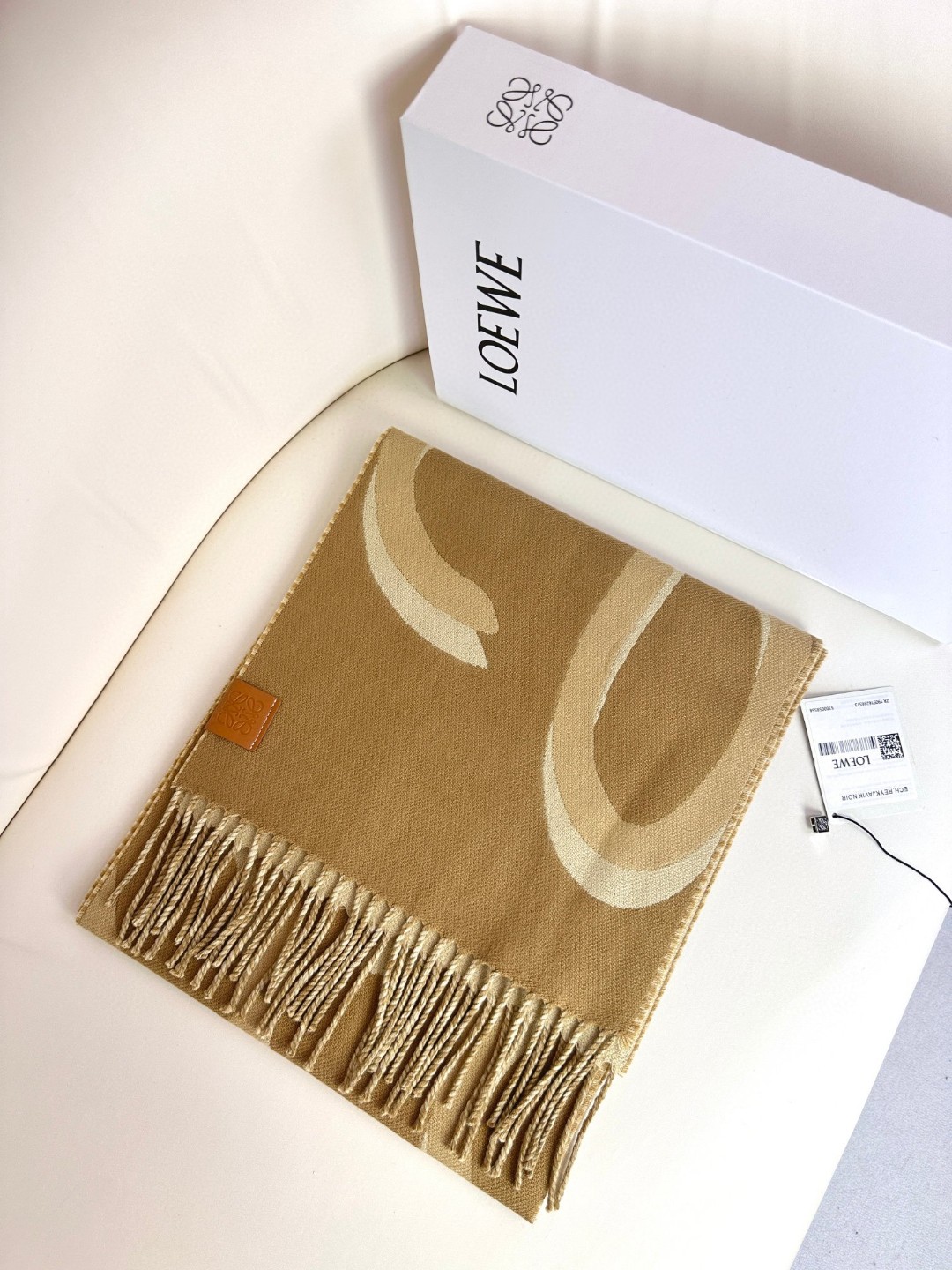 LOEWE罗意威羊绒面料双面围巾