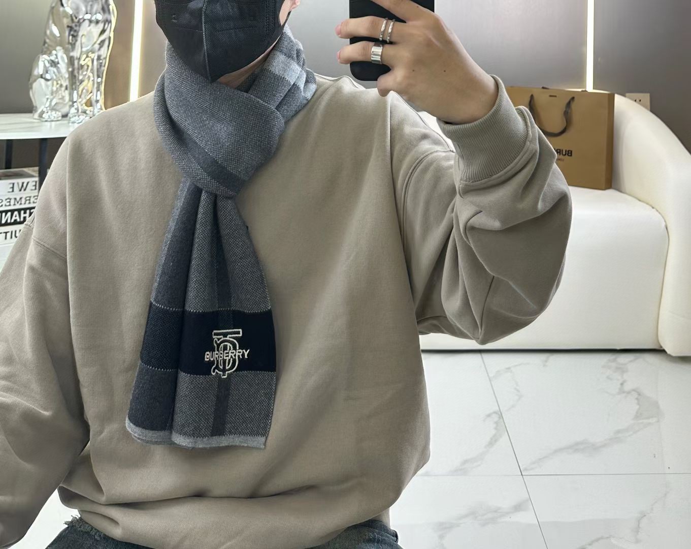Burberry巴宝莉TB羊绒格纹男士围巾
