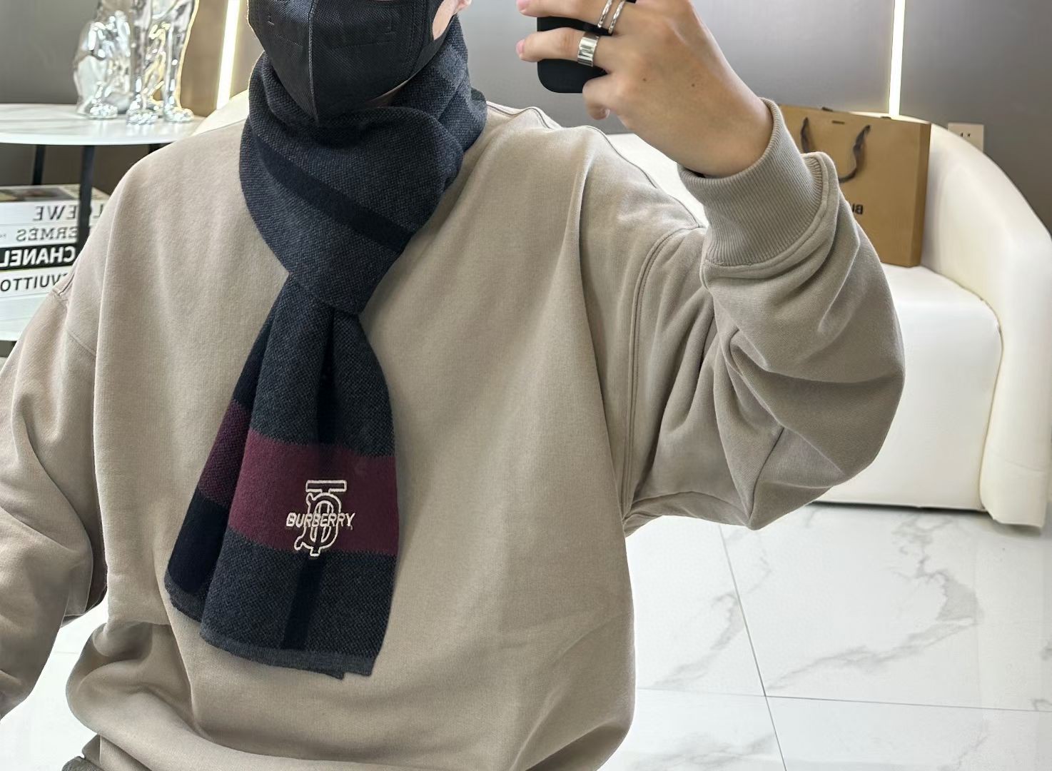 Burberry巴宝莉TB羊绒格纹男士围巾