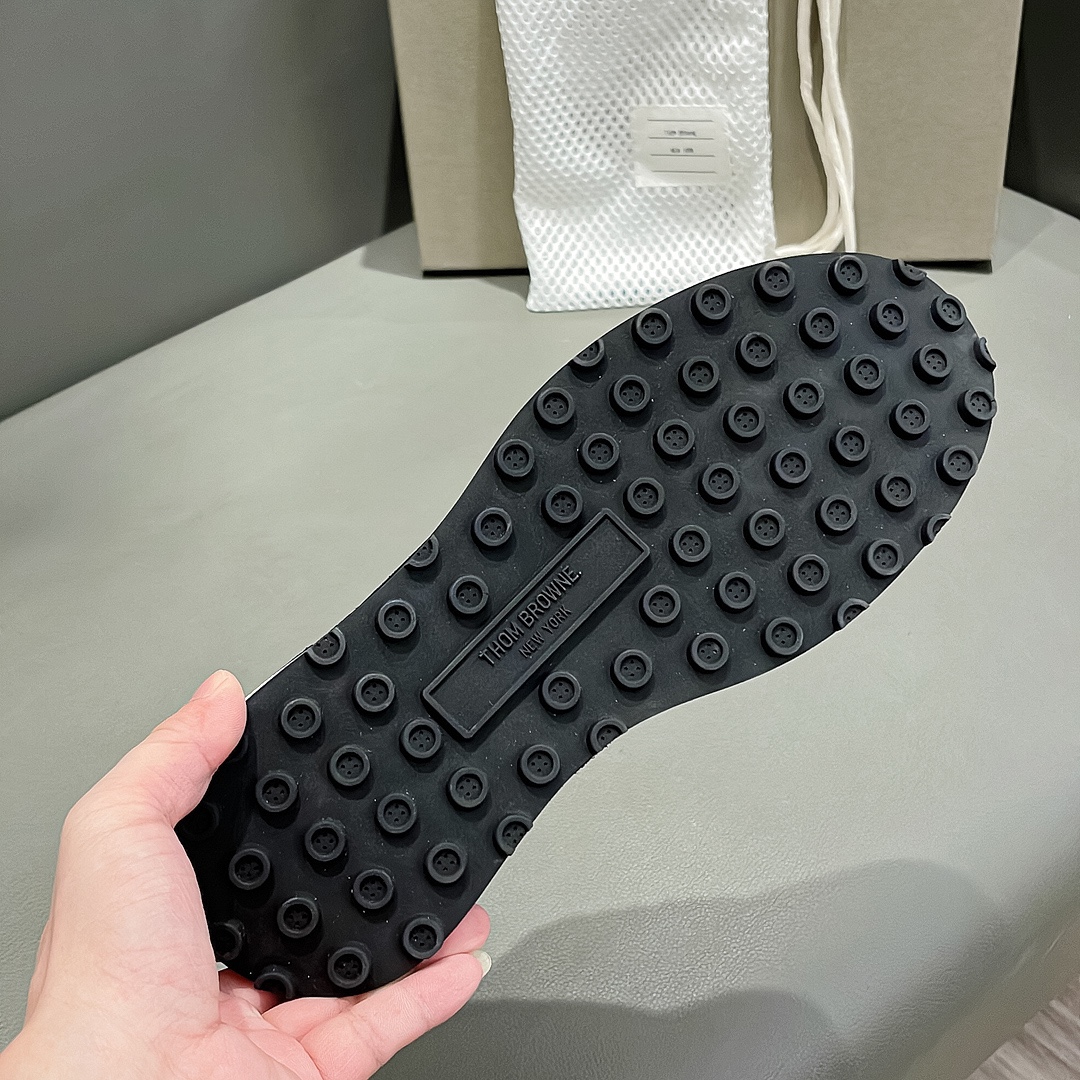 THOM BROWNE Black Almond-Weaved Sneaker with Calf Skin Liner from Early Fall Series - 图片 5