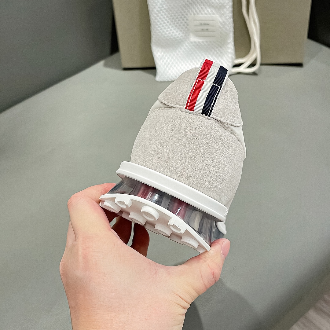 THOM BROWNE White Woven Sneakers from Early Autumn Series – Detailed Review and Pricing - 图片 8