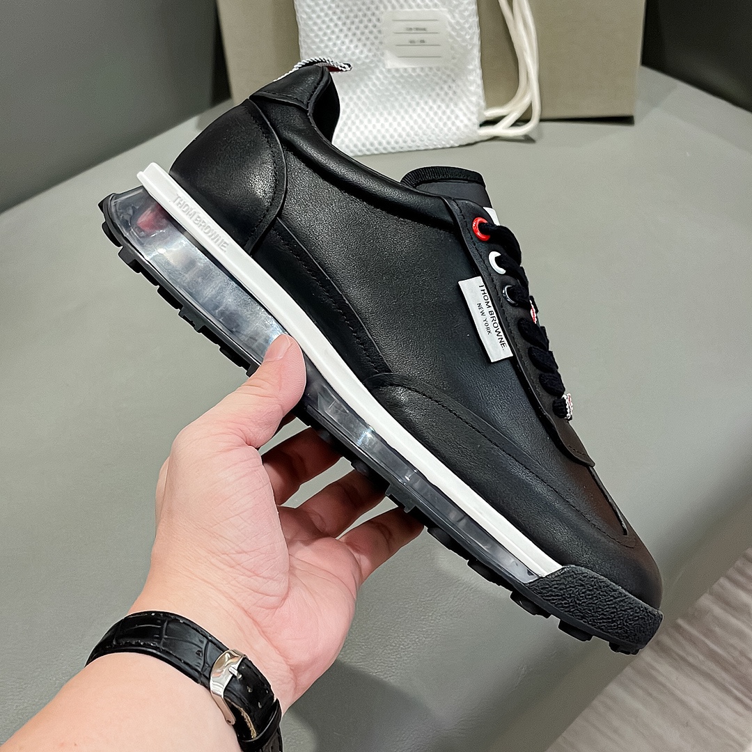 “THOM BROWNE Morning Shoes Black Calf-Skin Sneaker from Early Fall Series” - 图片 4
