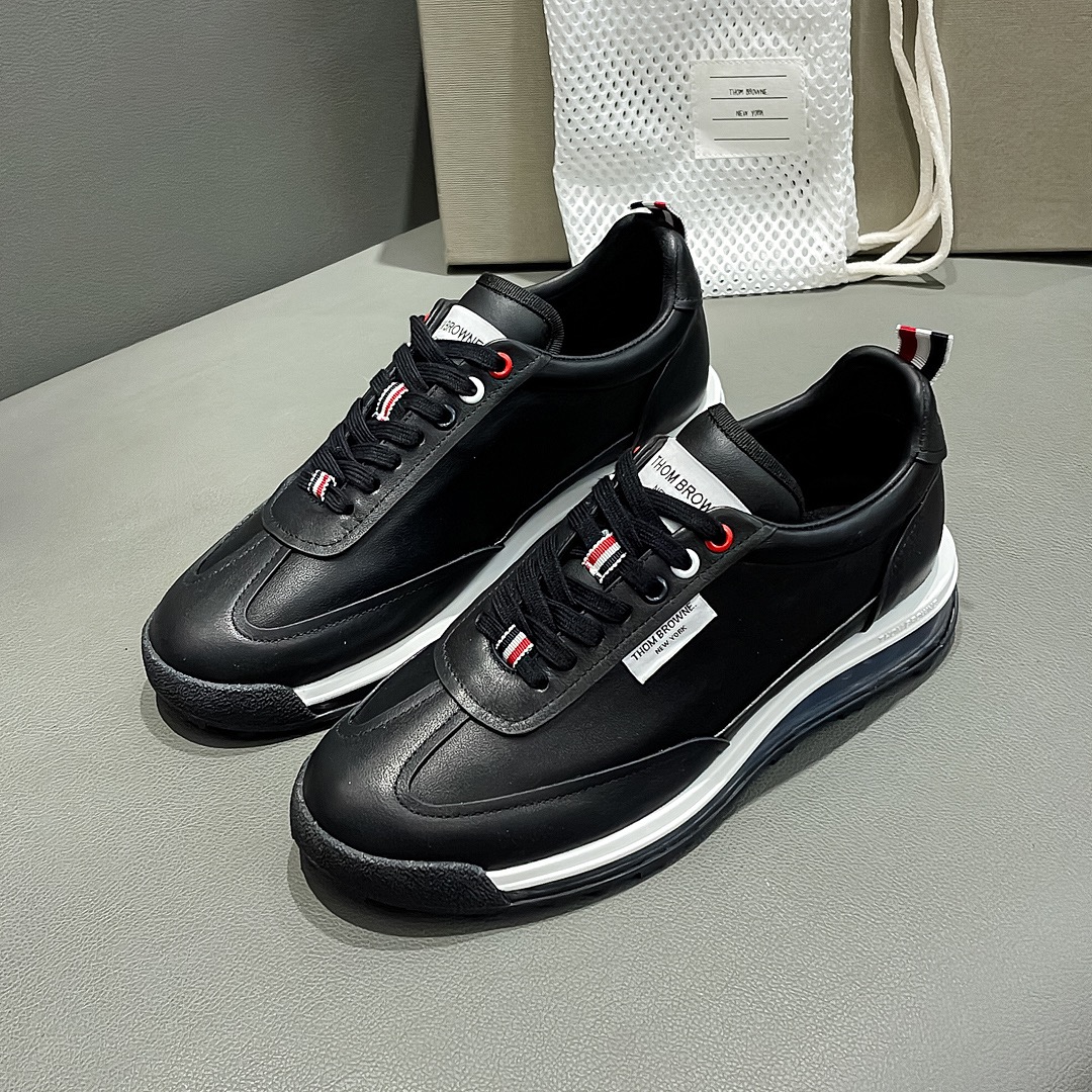 “THOM BROWNE Morning Shoes Black Calf-Skin Sneaker from Early Fall Series” - 图片 3