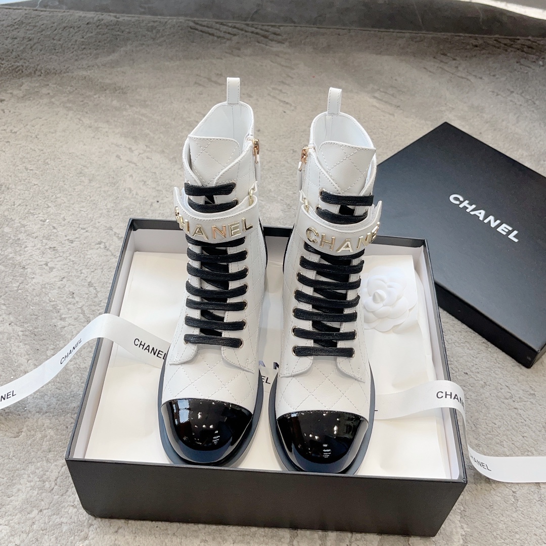 CHANEL 秋冬モデル レディースブーツ スリッポン ストレートブーツ 乗馬ブーツ イタリア製本革アウトソール