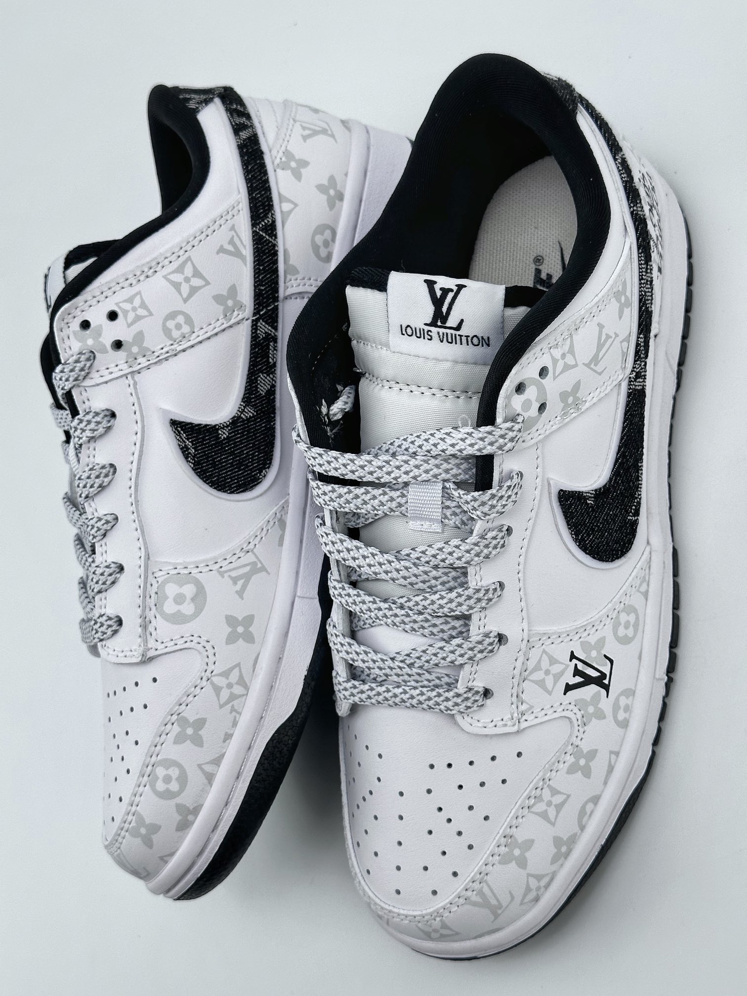 Nike SB Dunk Low x Louis Vuitton White and Black LV Print DD1391-136