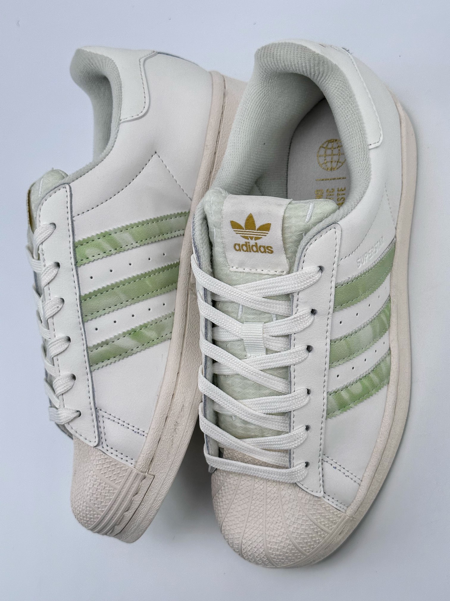 AD Originals Superstar Vegan W Shell Toe Beige Green HQ6668