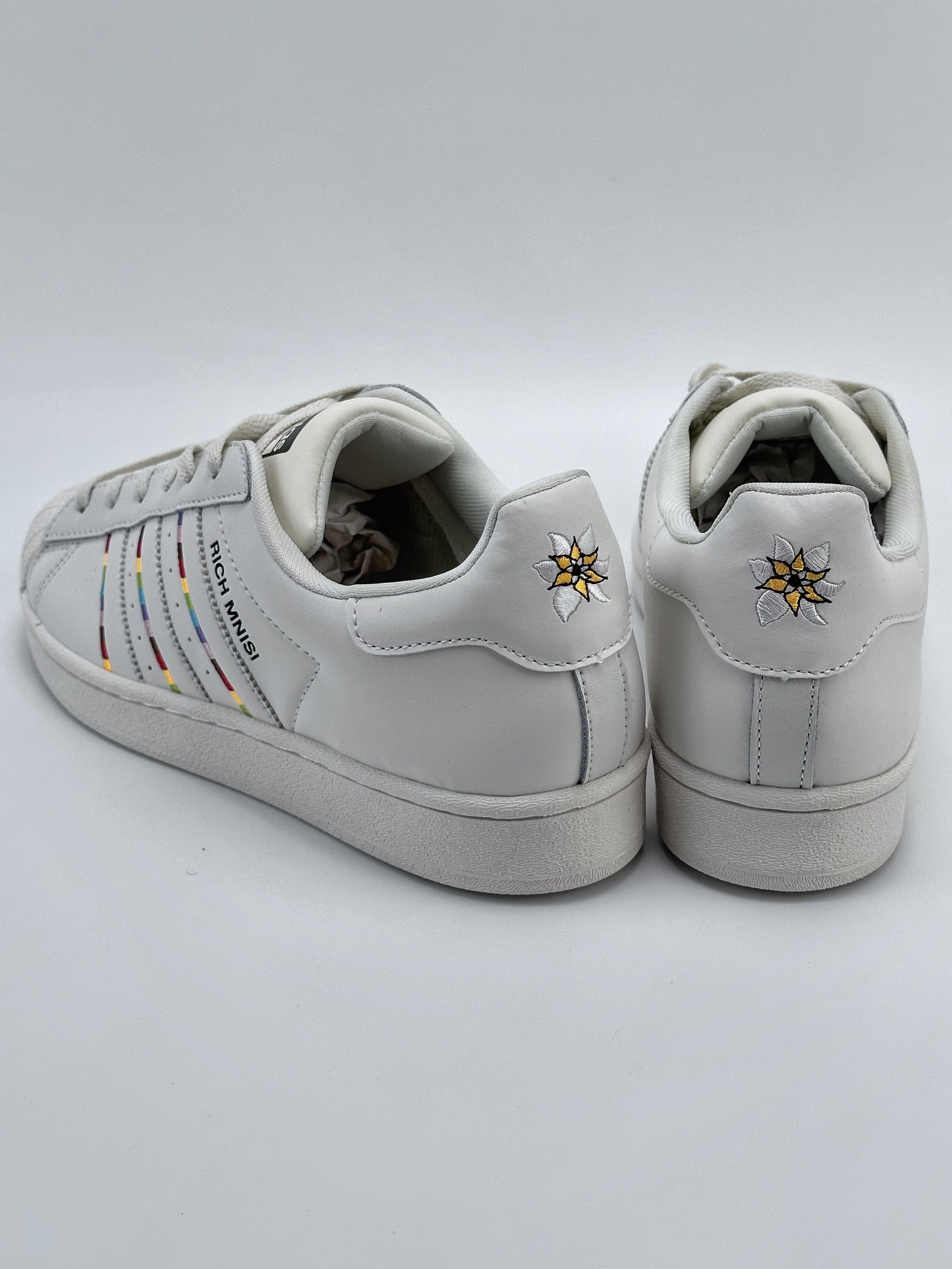 AD Originals Superstar Pride RM Shell Head White ID7493