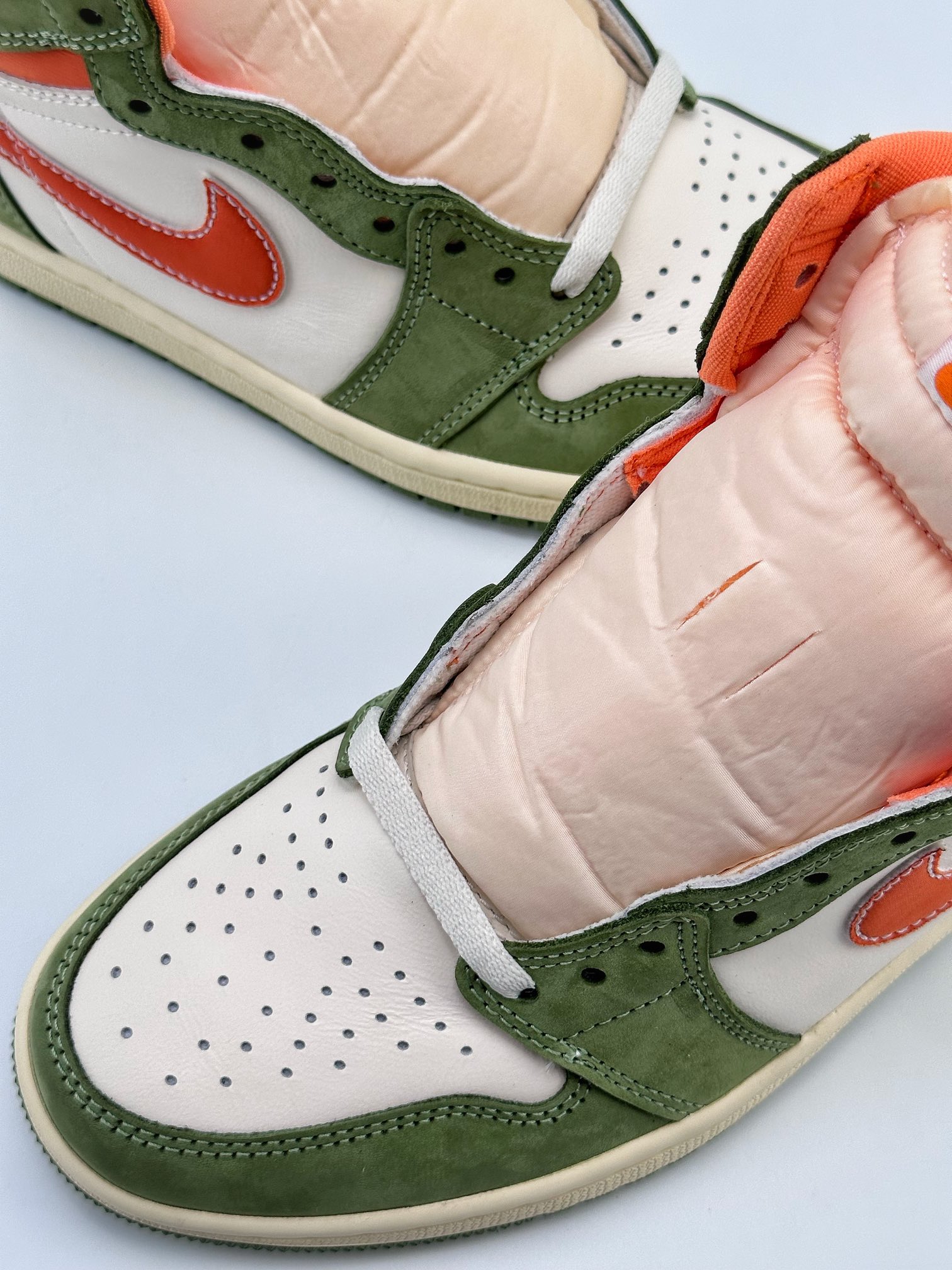 Air Jordan 1 High OG “Craft Celadon” 麂皮墨绿橙 FB9934-300