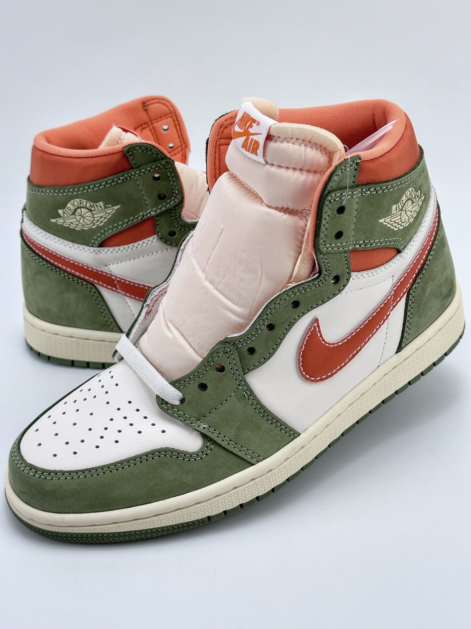 Air Jordan 1 High OG “Craft Celadon” 麂皮墨绿橙 FB9934-300