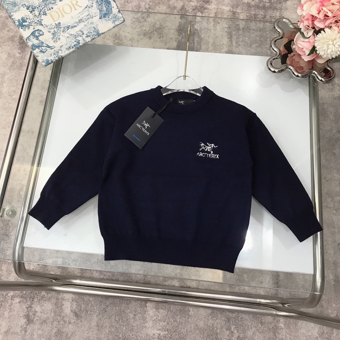 Arcteryx Child Knitted Rabbit-Flushed Sweater: Soft, High-Quality, Winter Comfort in Various Sizes - 图片 2