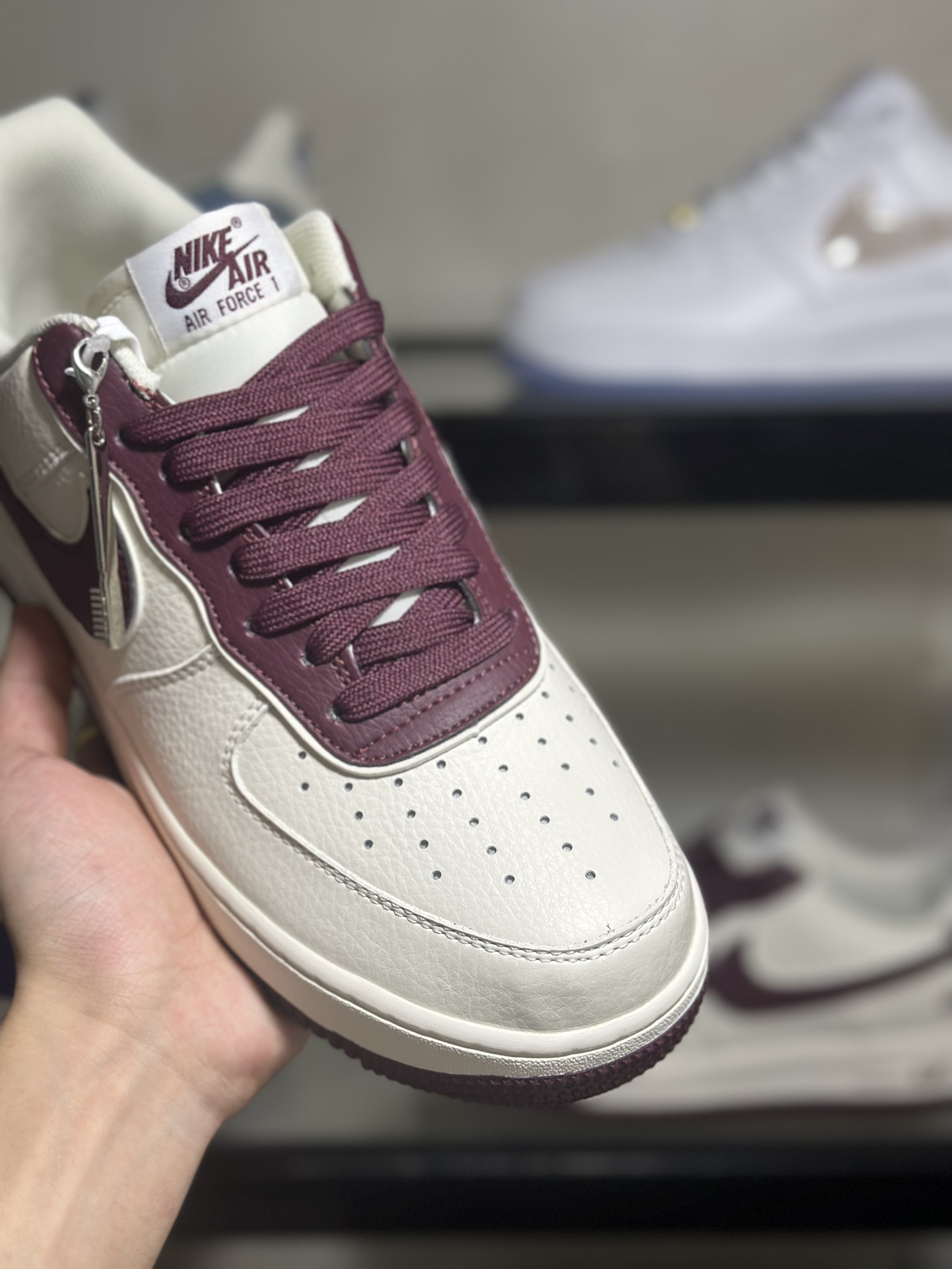 NikeAirForce1Low40