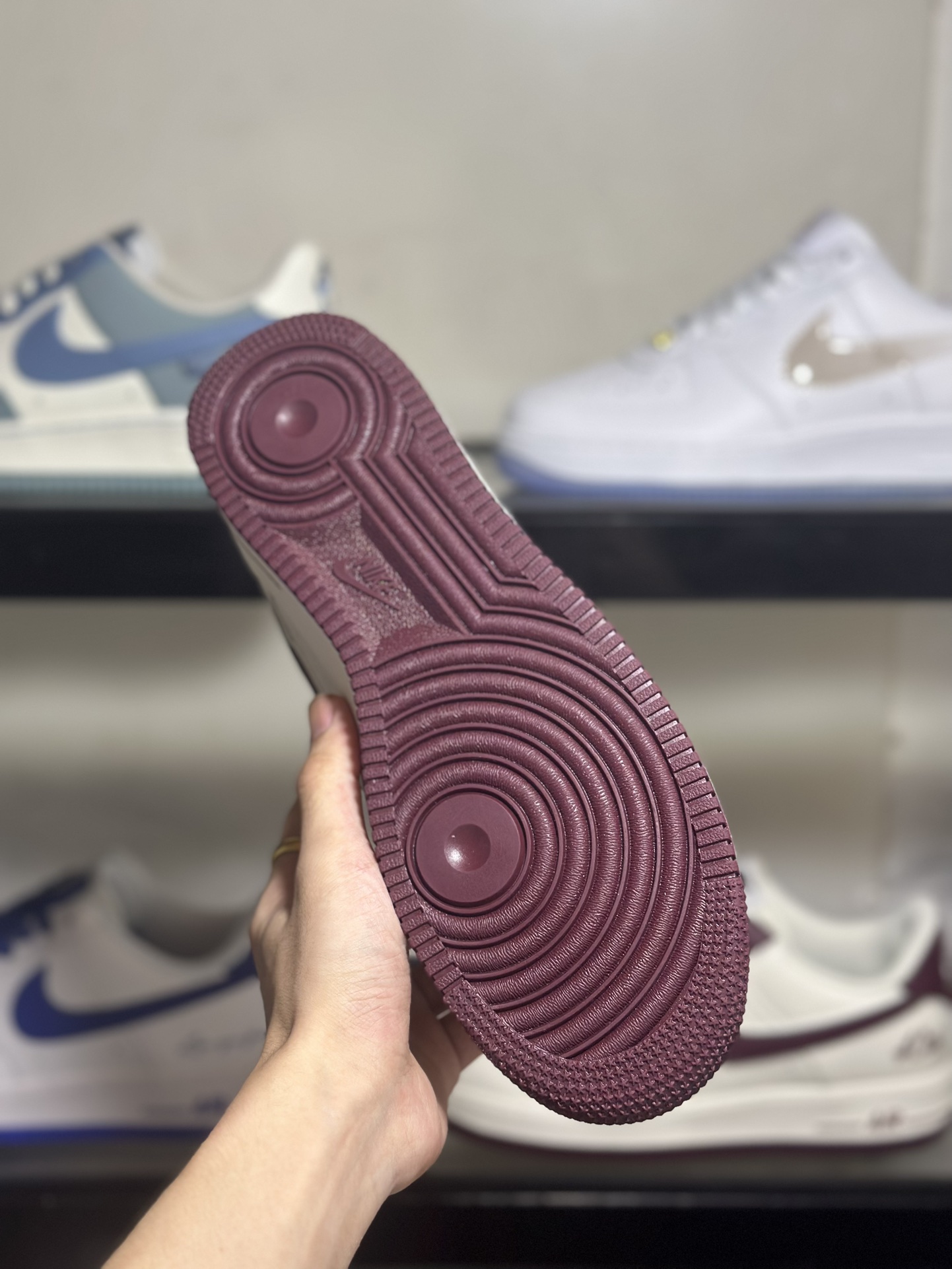 NikeAirForce1Low40