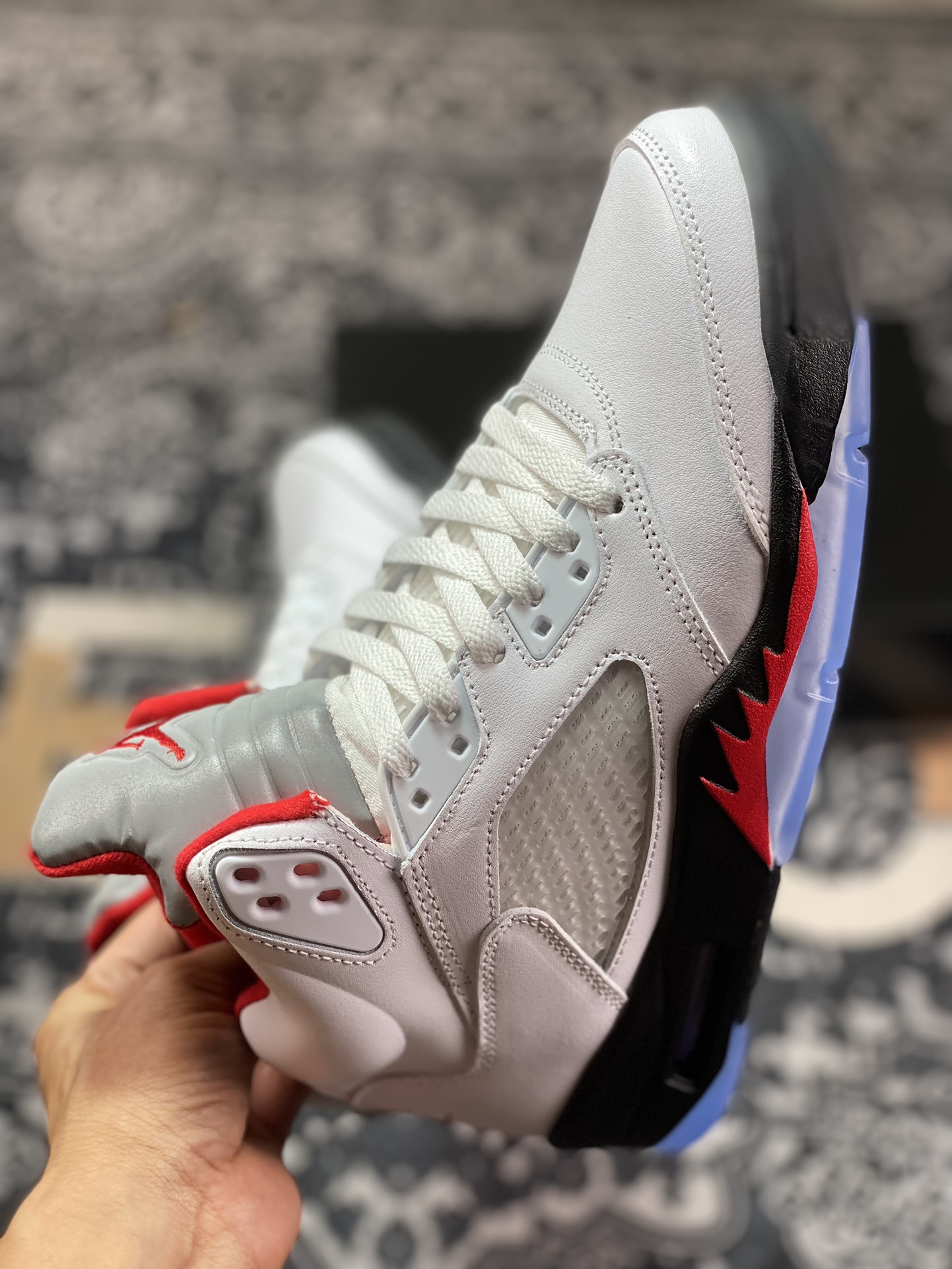 AIR JORDAN 5 fire red ”Ryukawa Kaede” fire red color DA1911-102