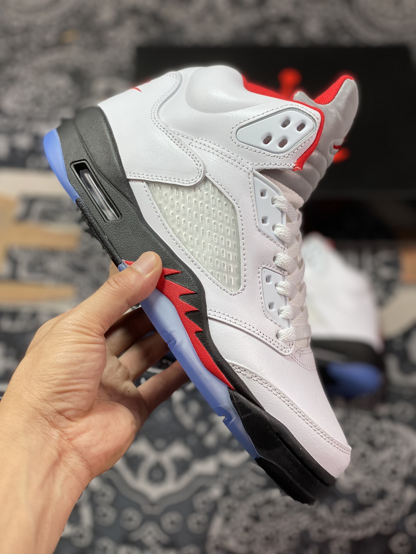 AIR JORDAN 5 fire red ”Ryukawa Kaede” fire red color DA1911-102