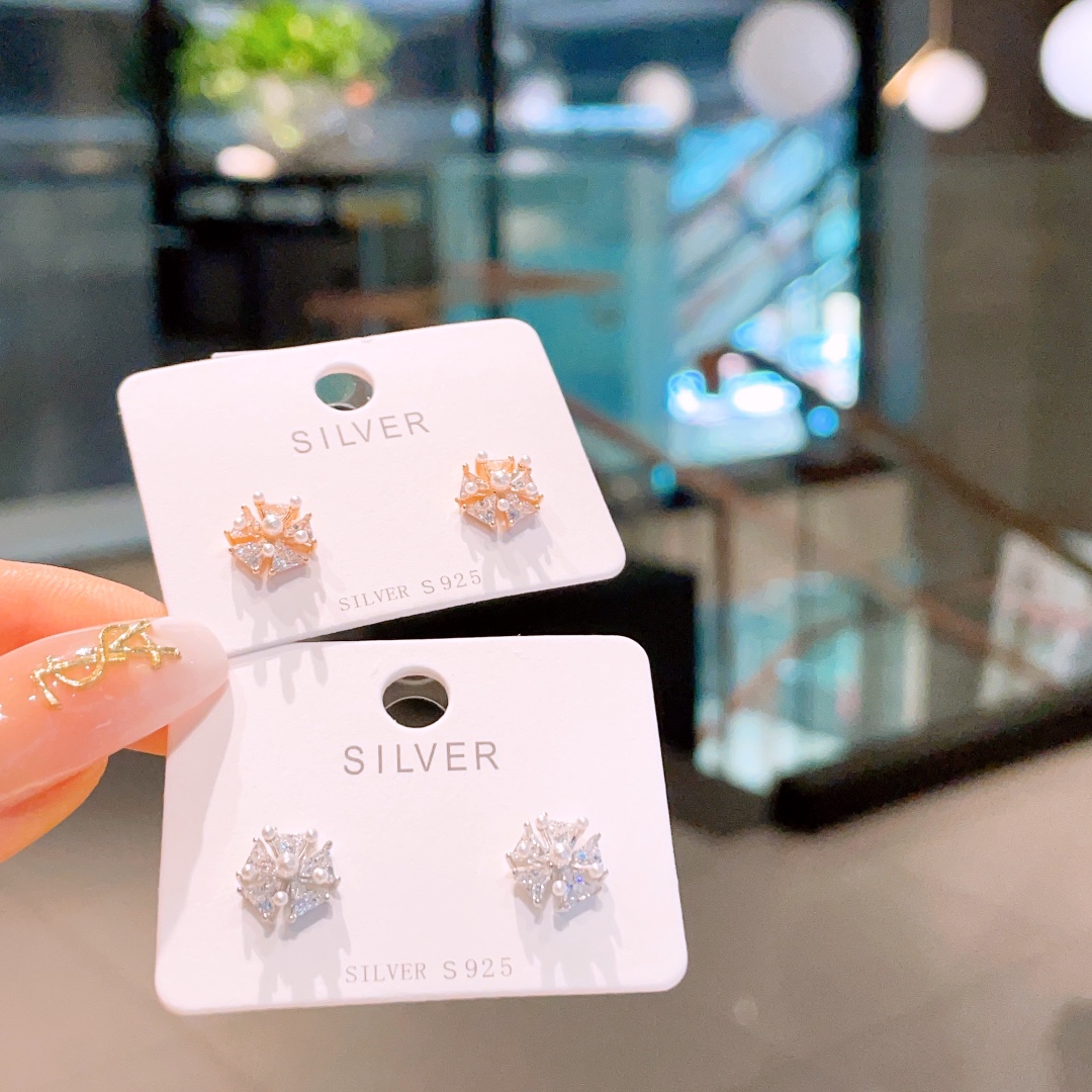 清純純銀イヤリングシルバー 日常使い