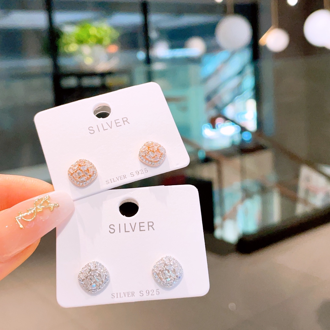 軽やかファインシルバーイヤリングシルバー 旅行