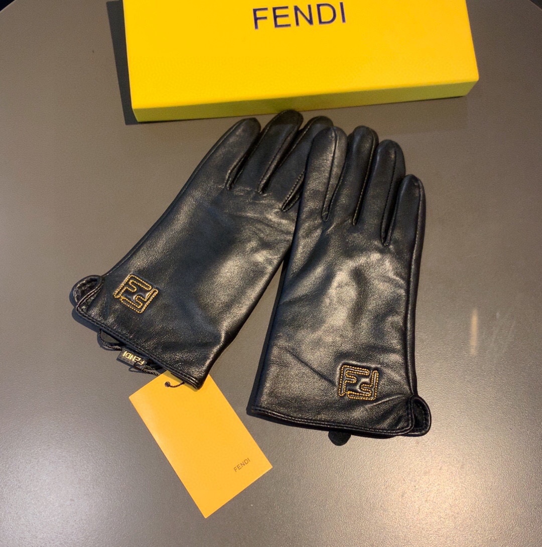 芬迪FENDI2023秋冬羊皮刺绣手套手机触屏值得对比同款不同品质秒杀市场差产品进口一级羊皮内里加绒经典