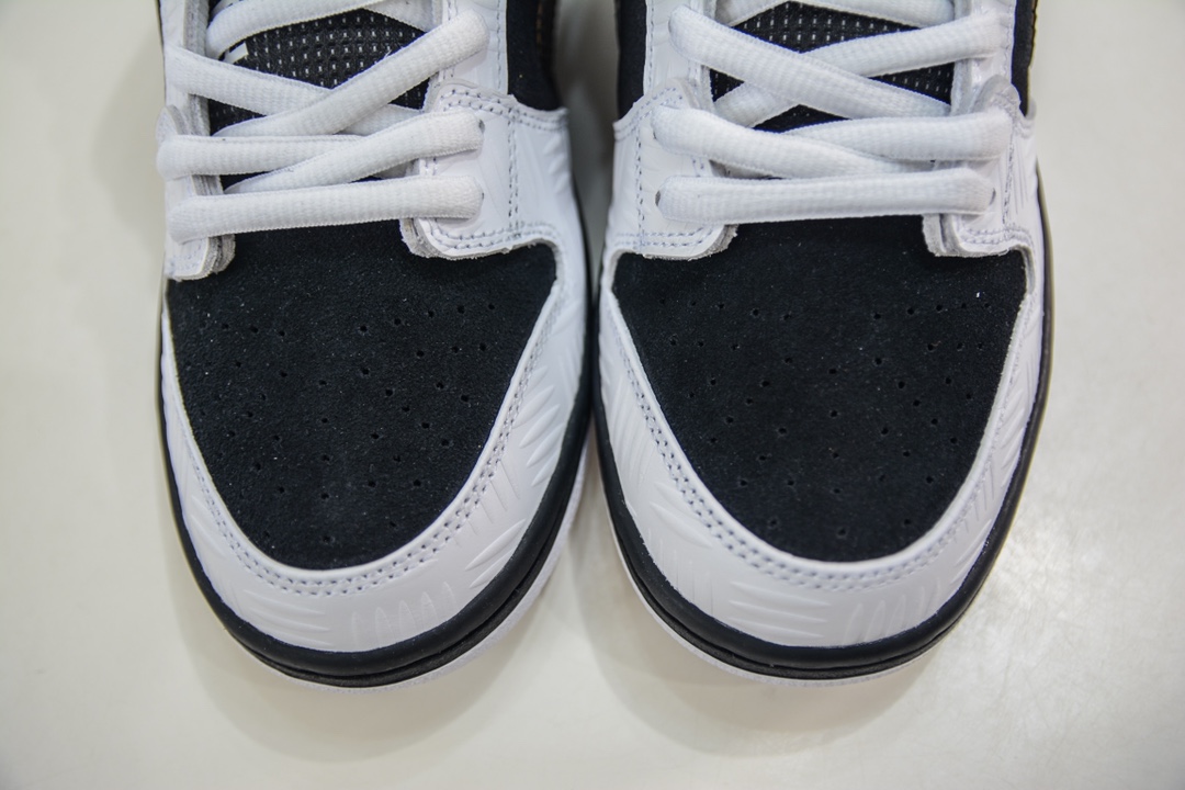 Full code shipment AY pure original TIGHTBOOTH x NK Dunk Low joint black and white color FD2629-100